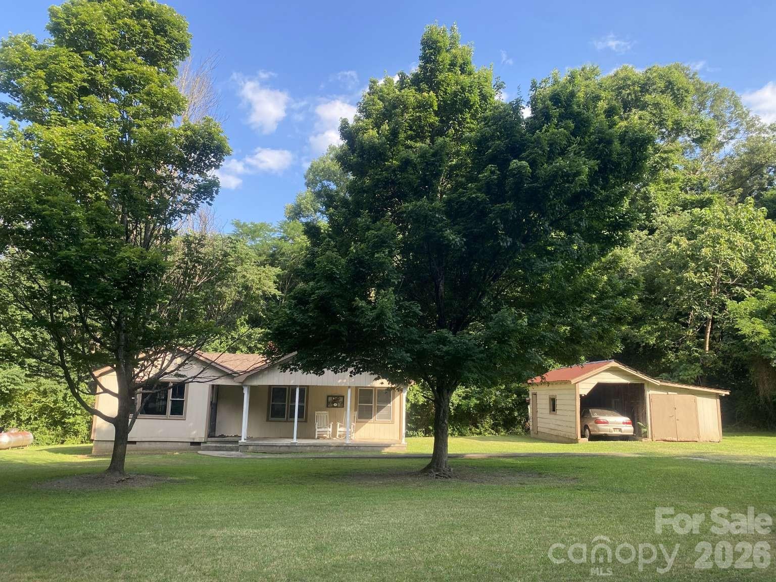 main property photo 41