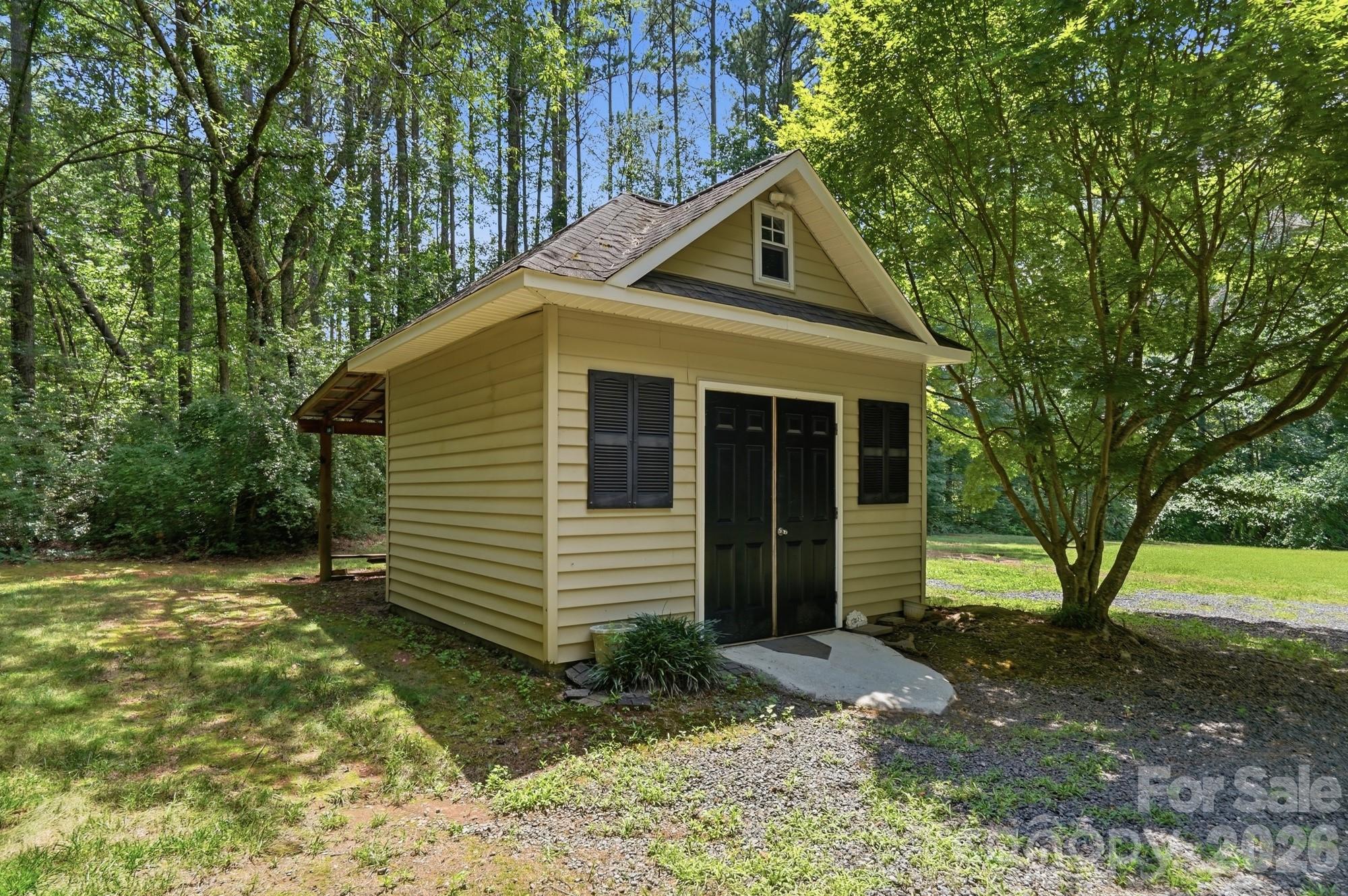 main property photo 43