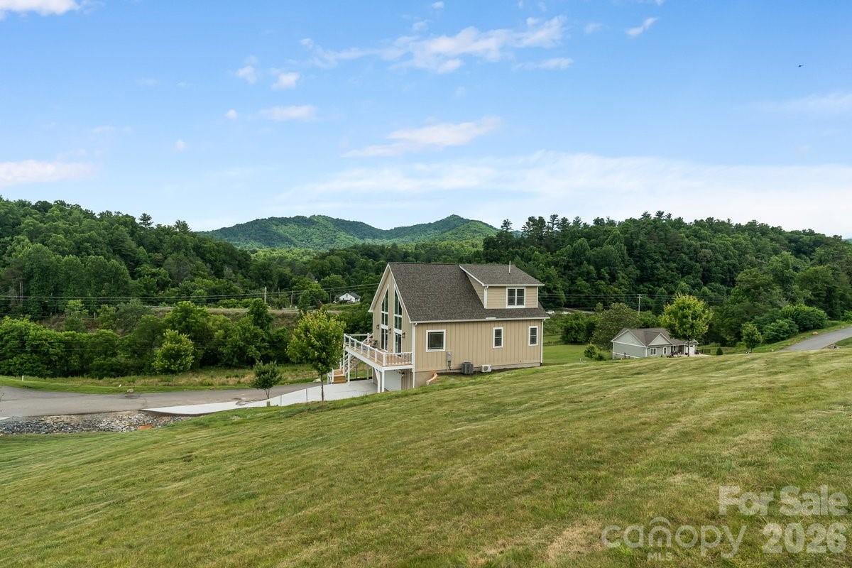 main property photo 11