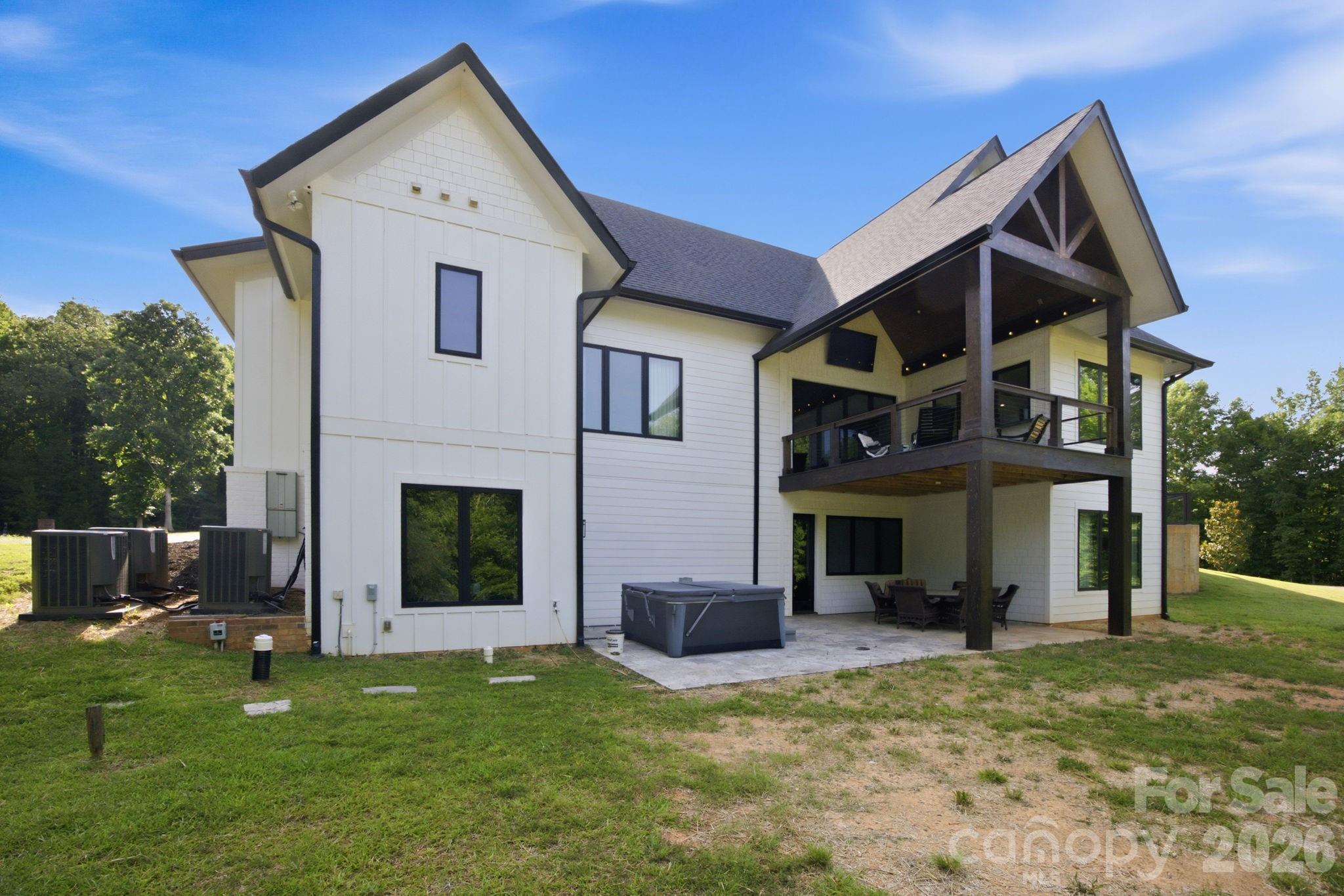 main property photo 41