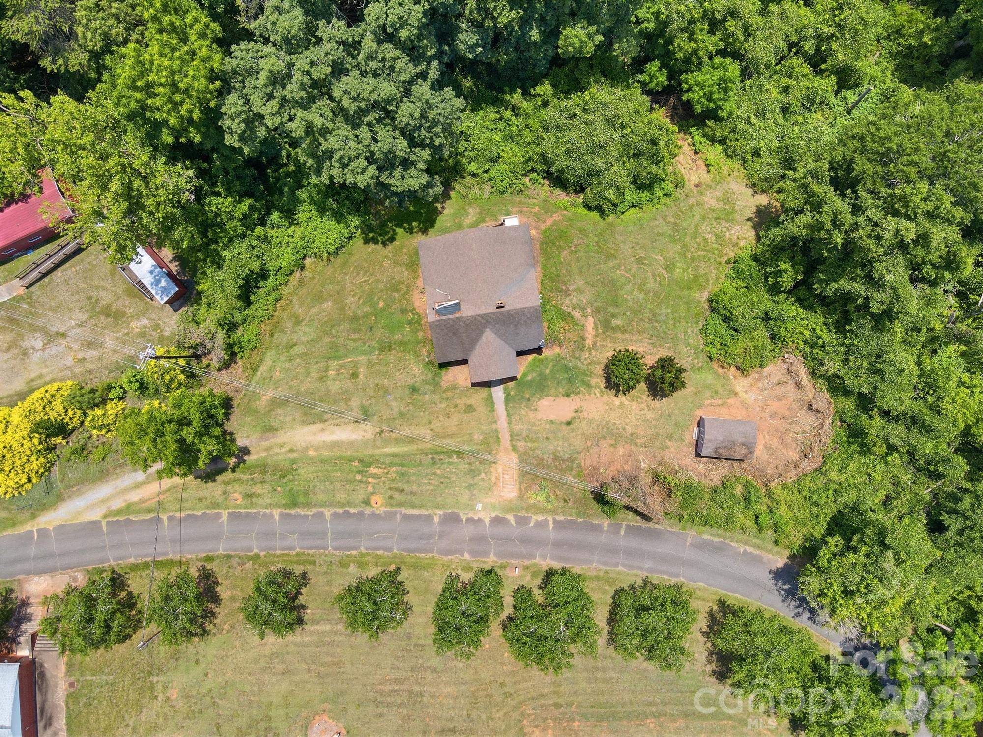 main property photo 27