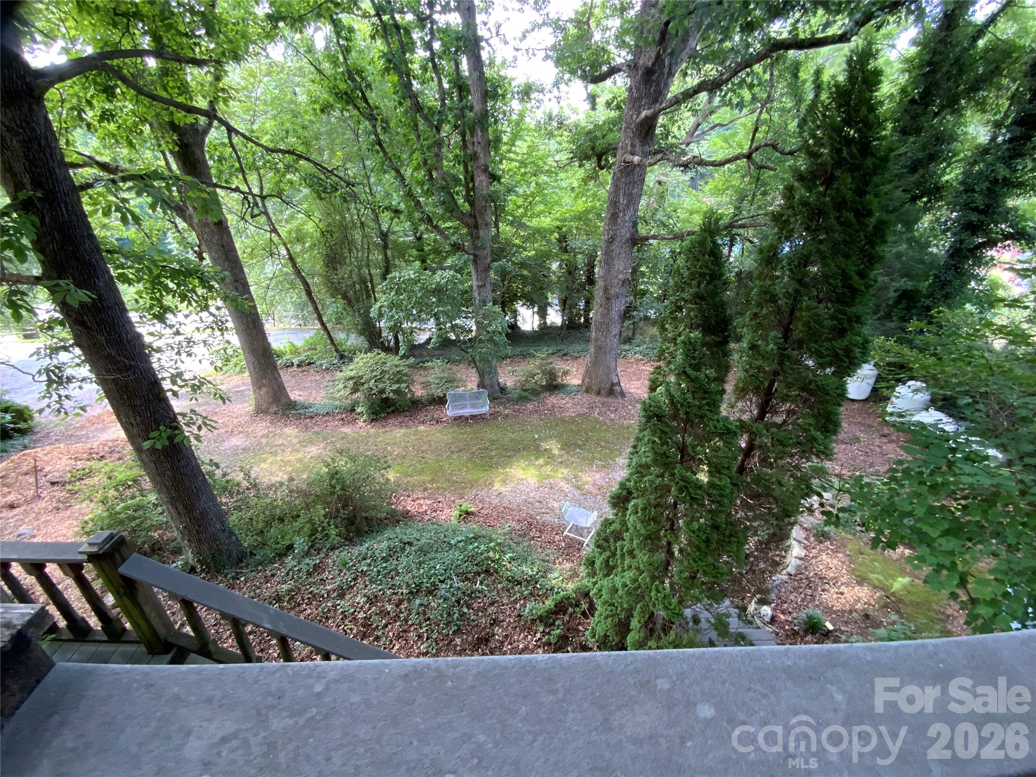 main property photo 10