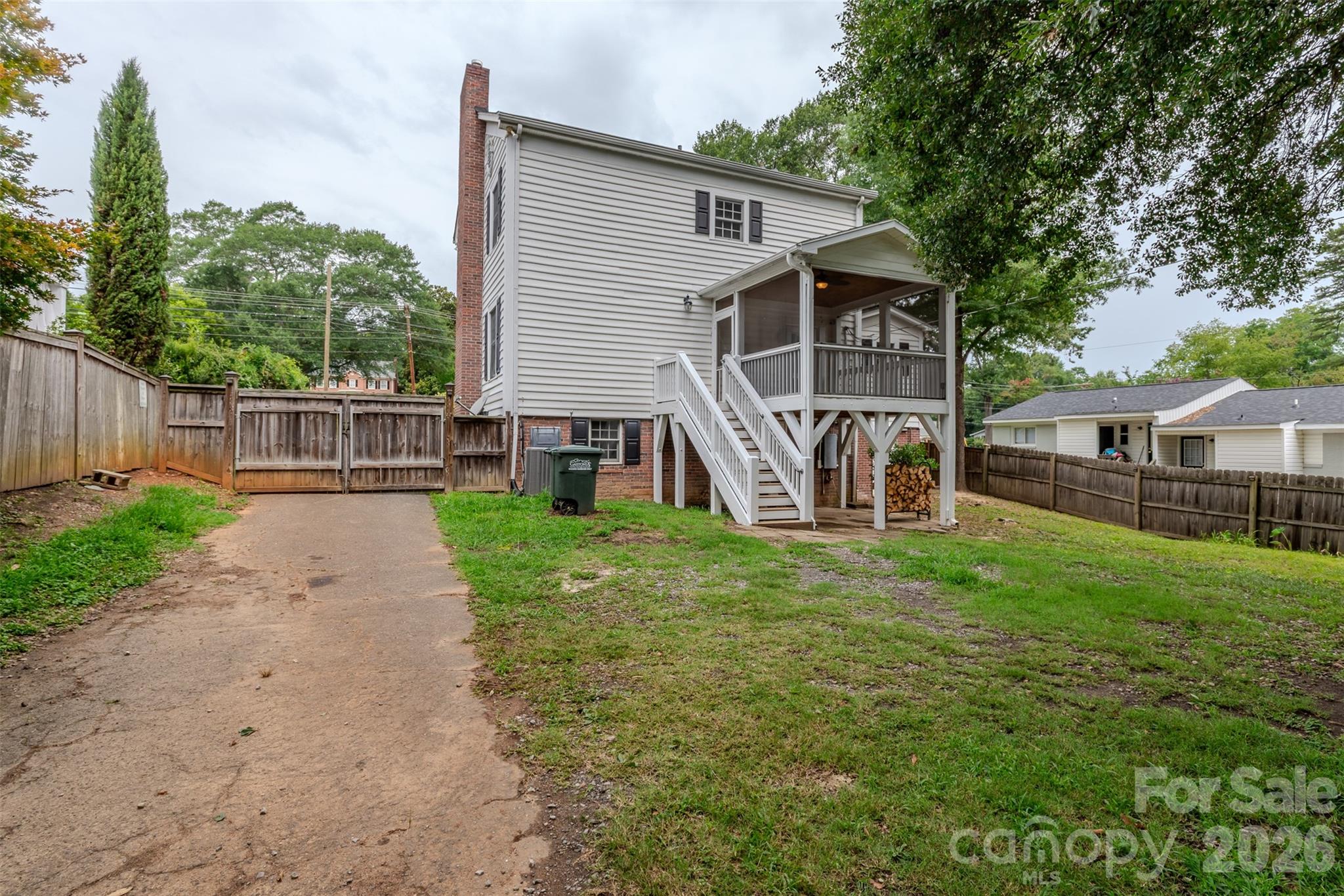 main property photo 35
