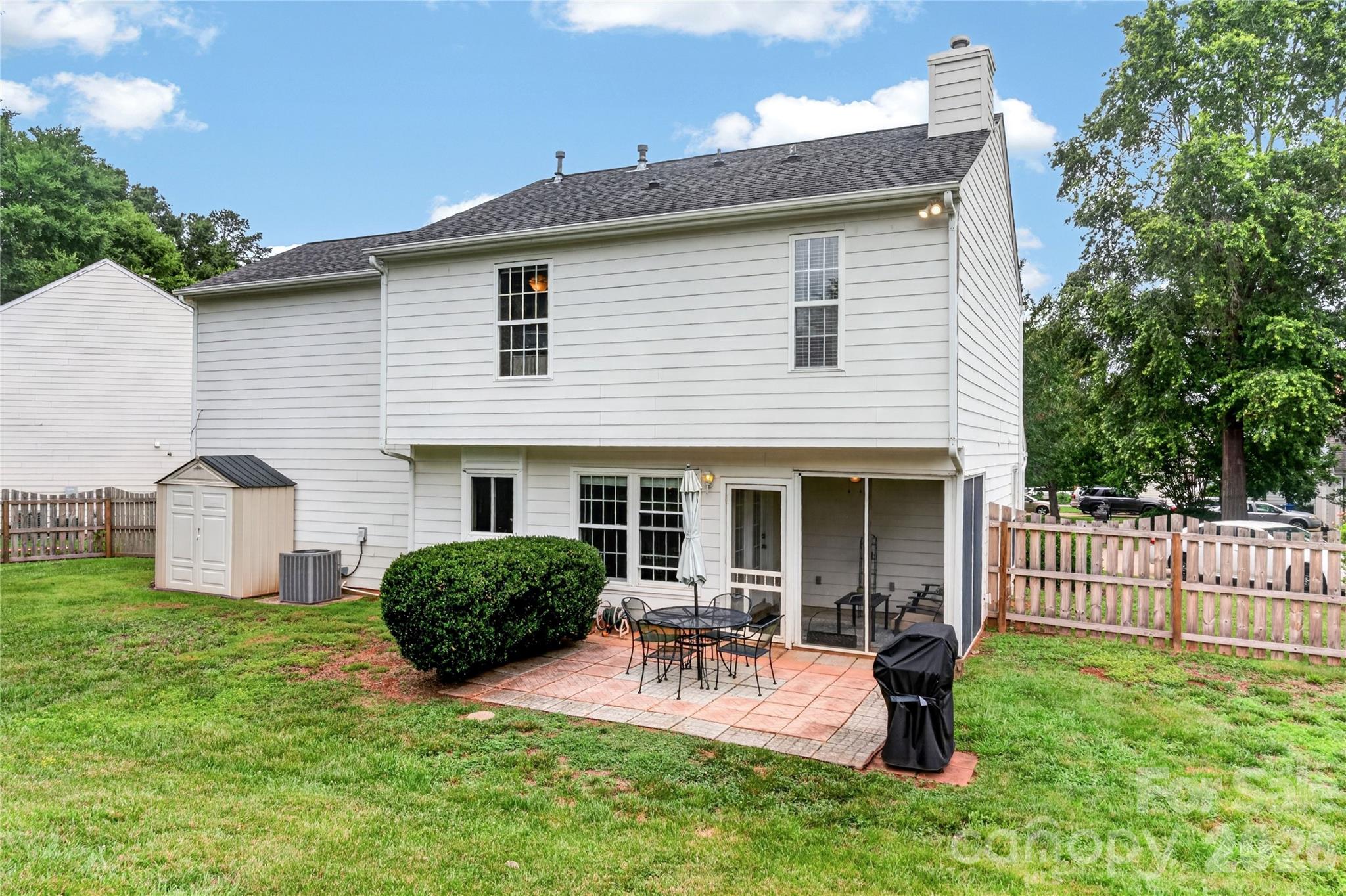 main property photo 33