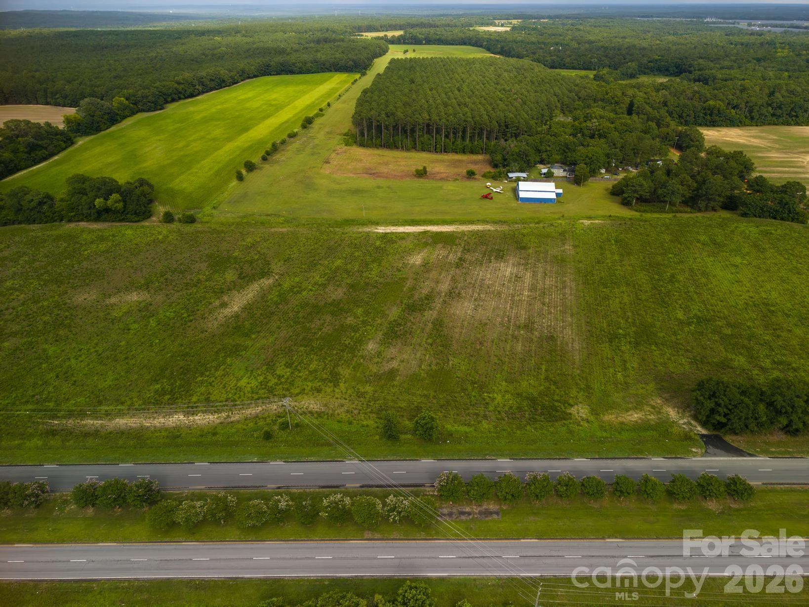 main property photo 28