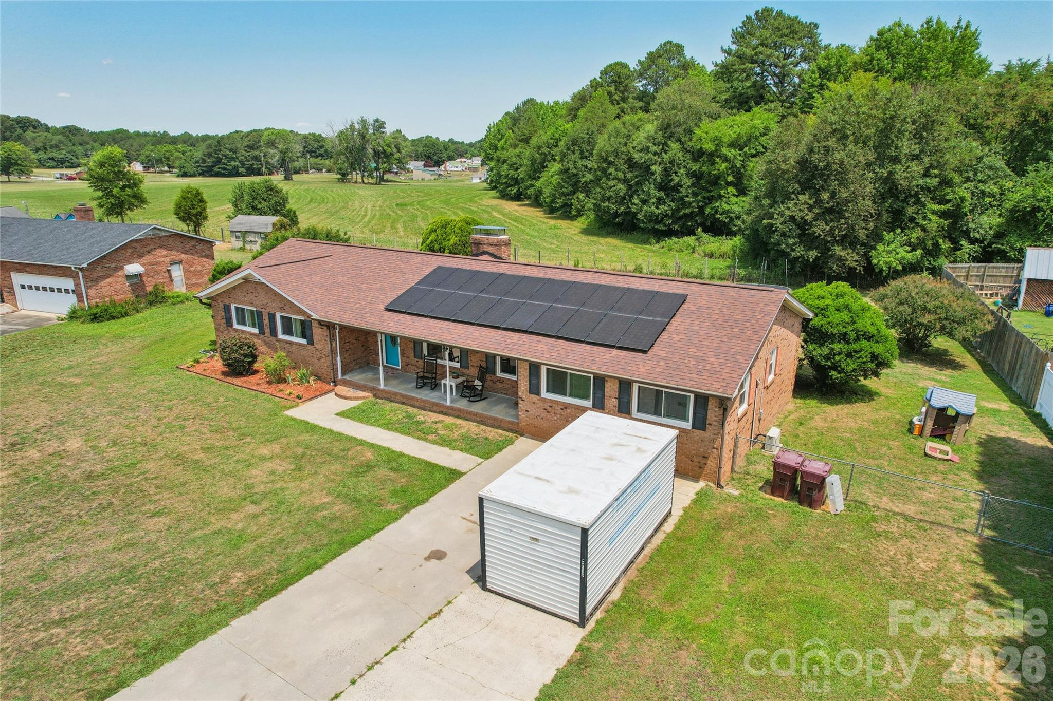 main property photo 38