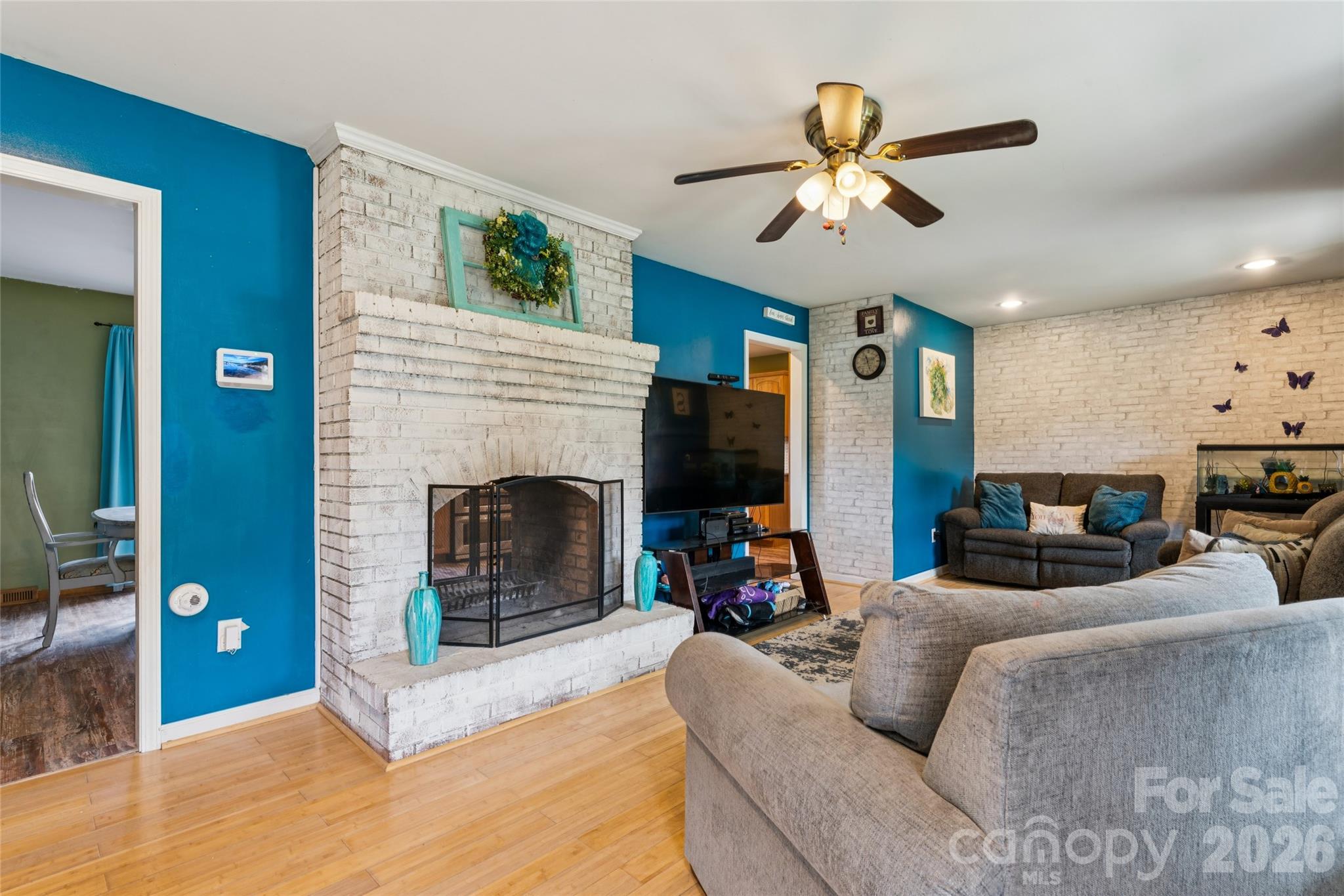 main property photo 9