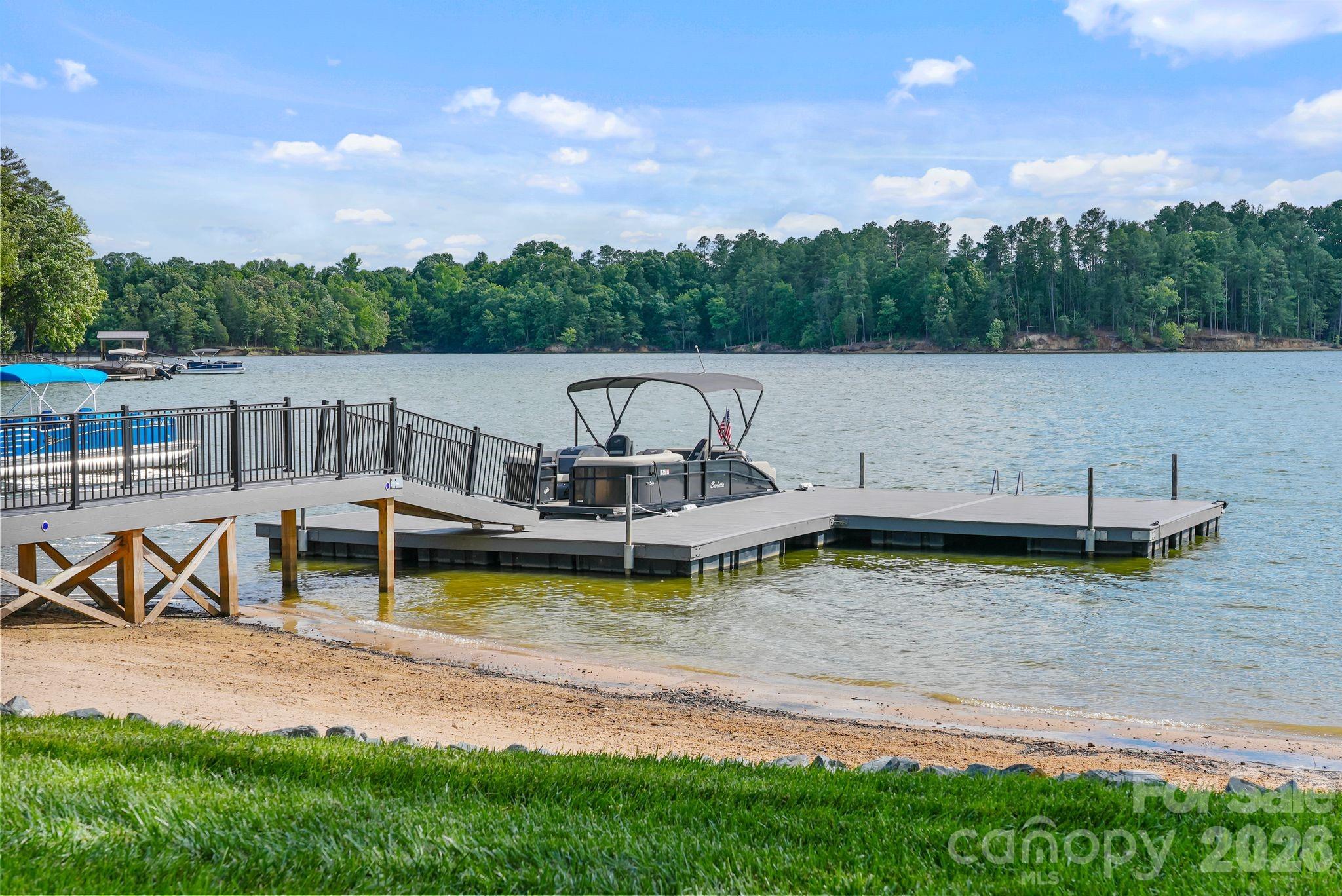 main property photo 40