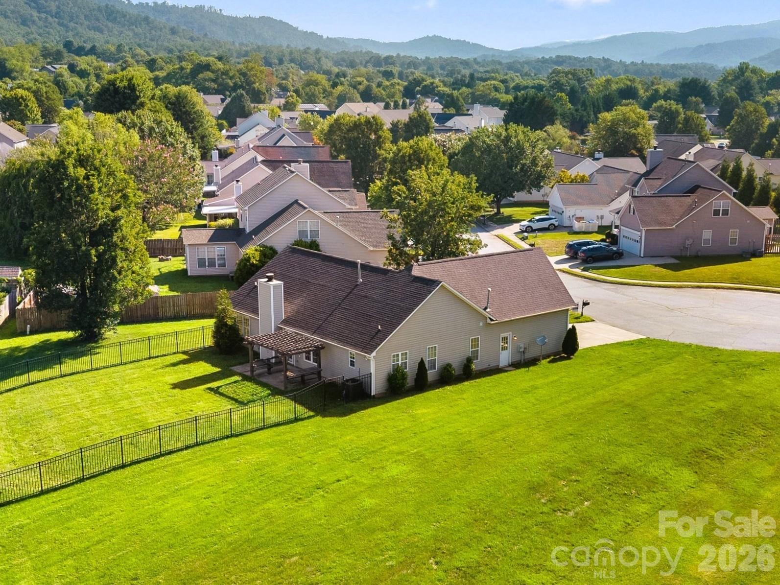 main property photo 13
