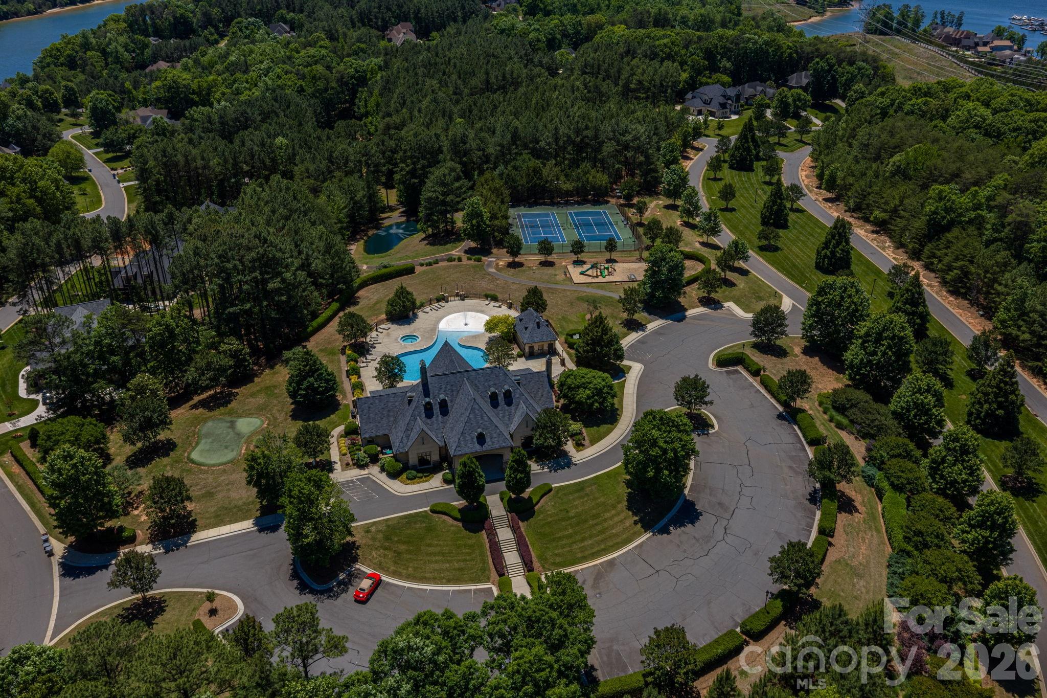 main property photo 32