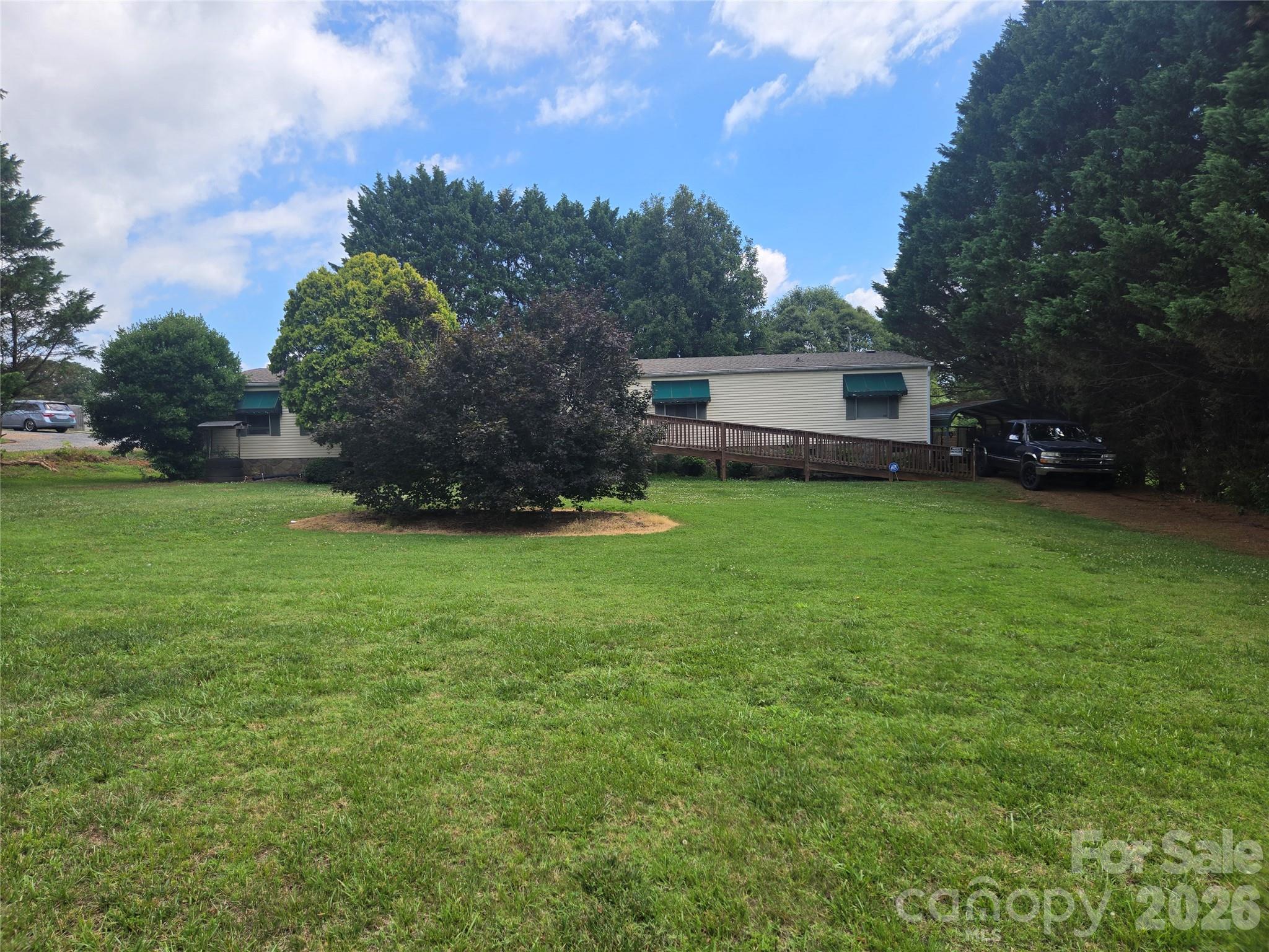 main property photo 5