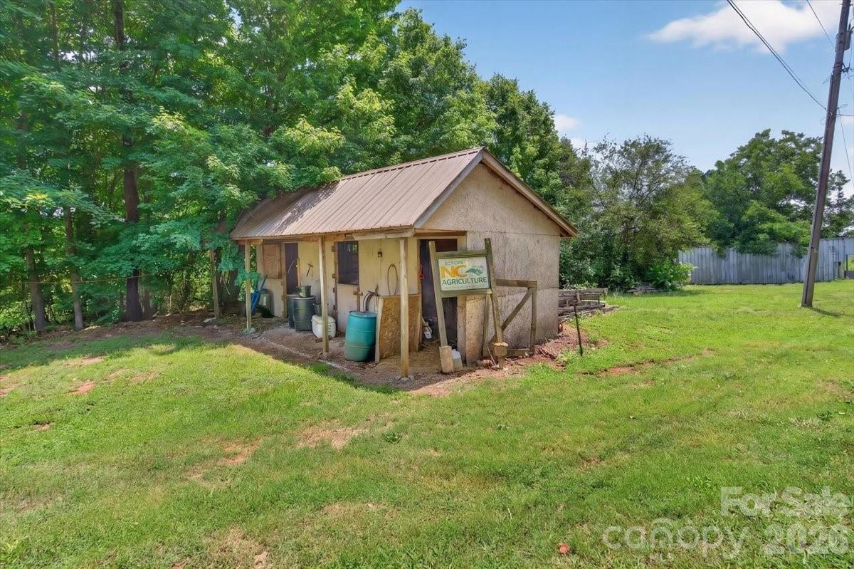 main property photo 43