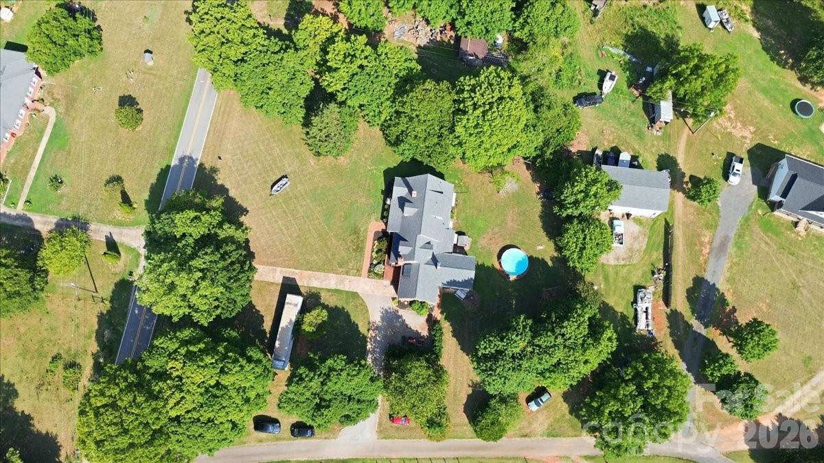 main property photo 44
