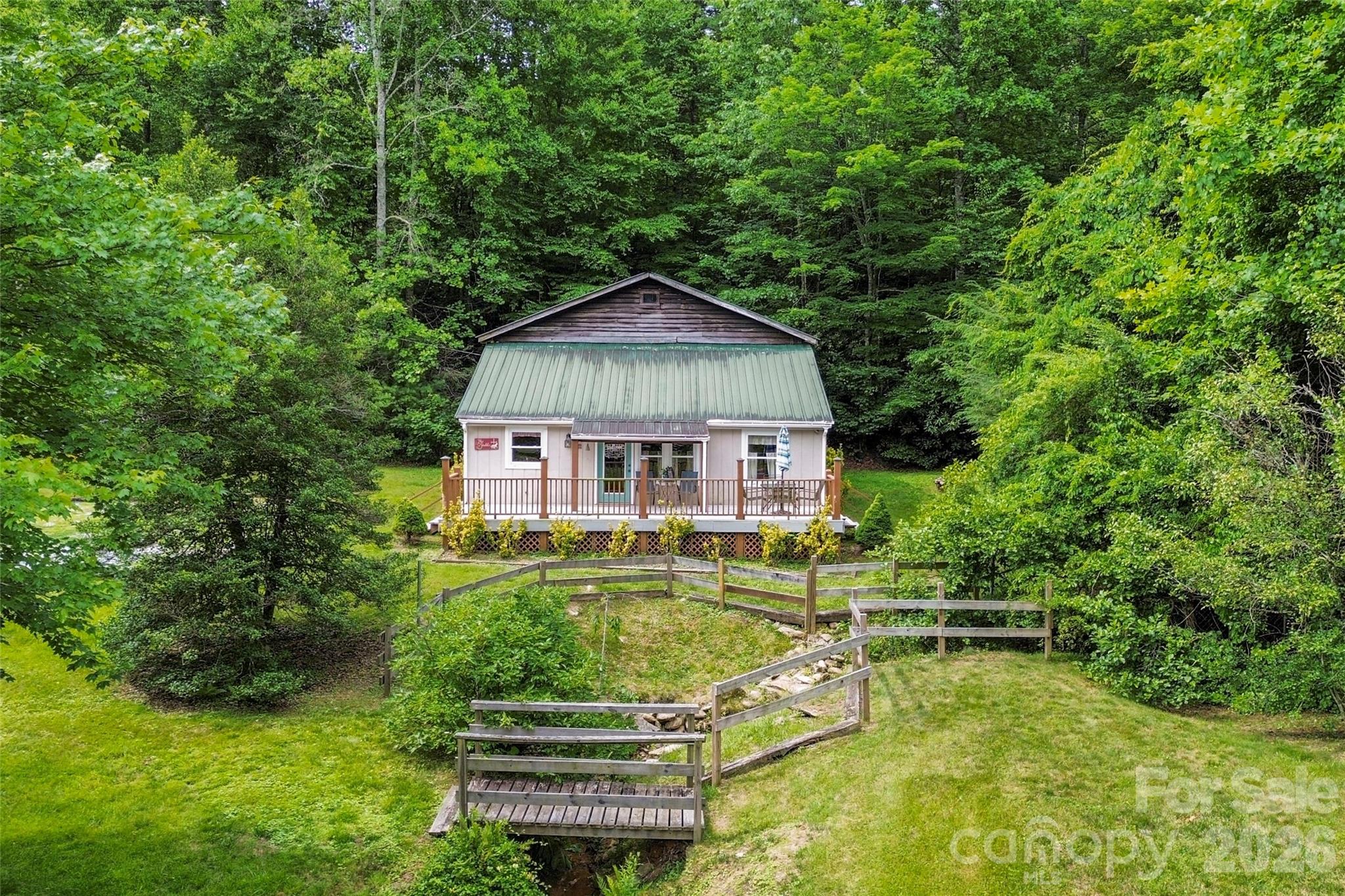 main property photo 28