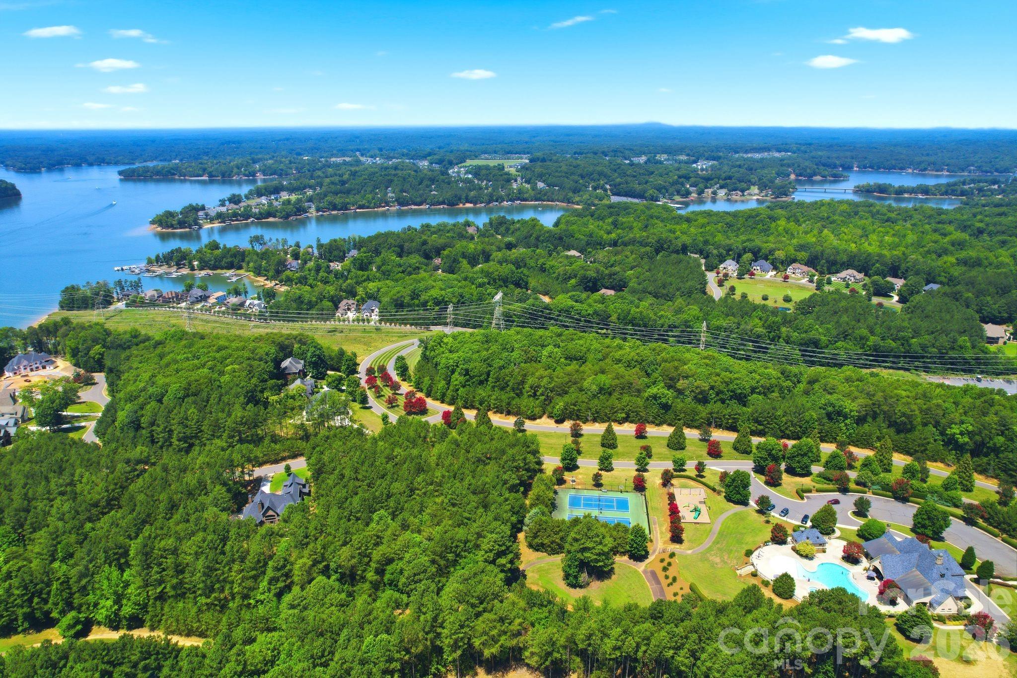 main property photo 11