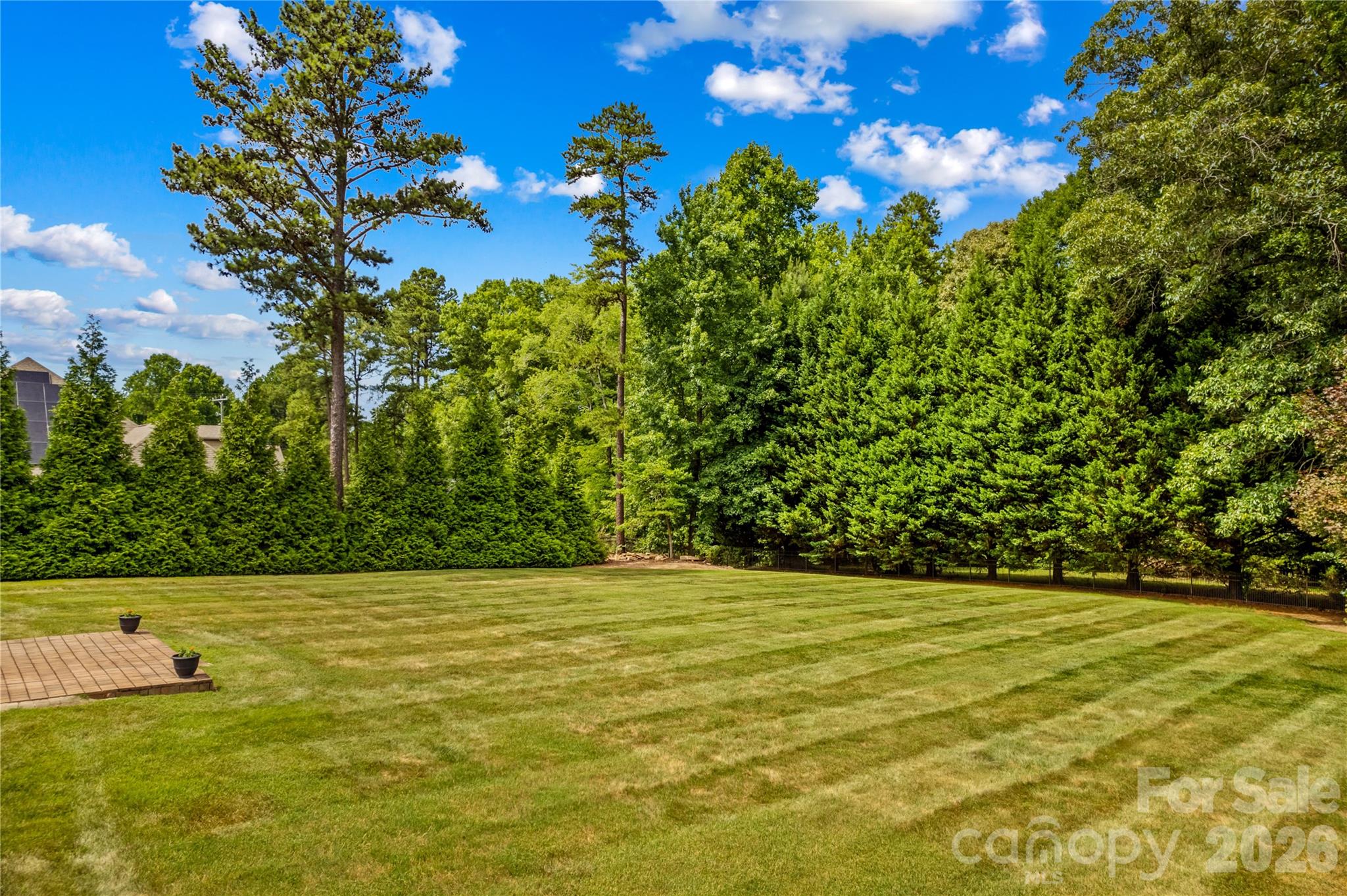 main property photo 40
