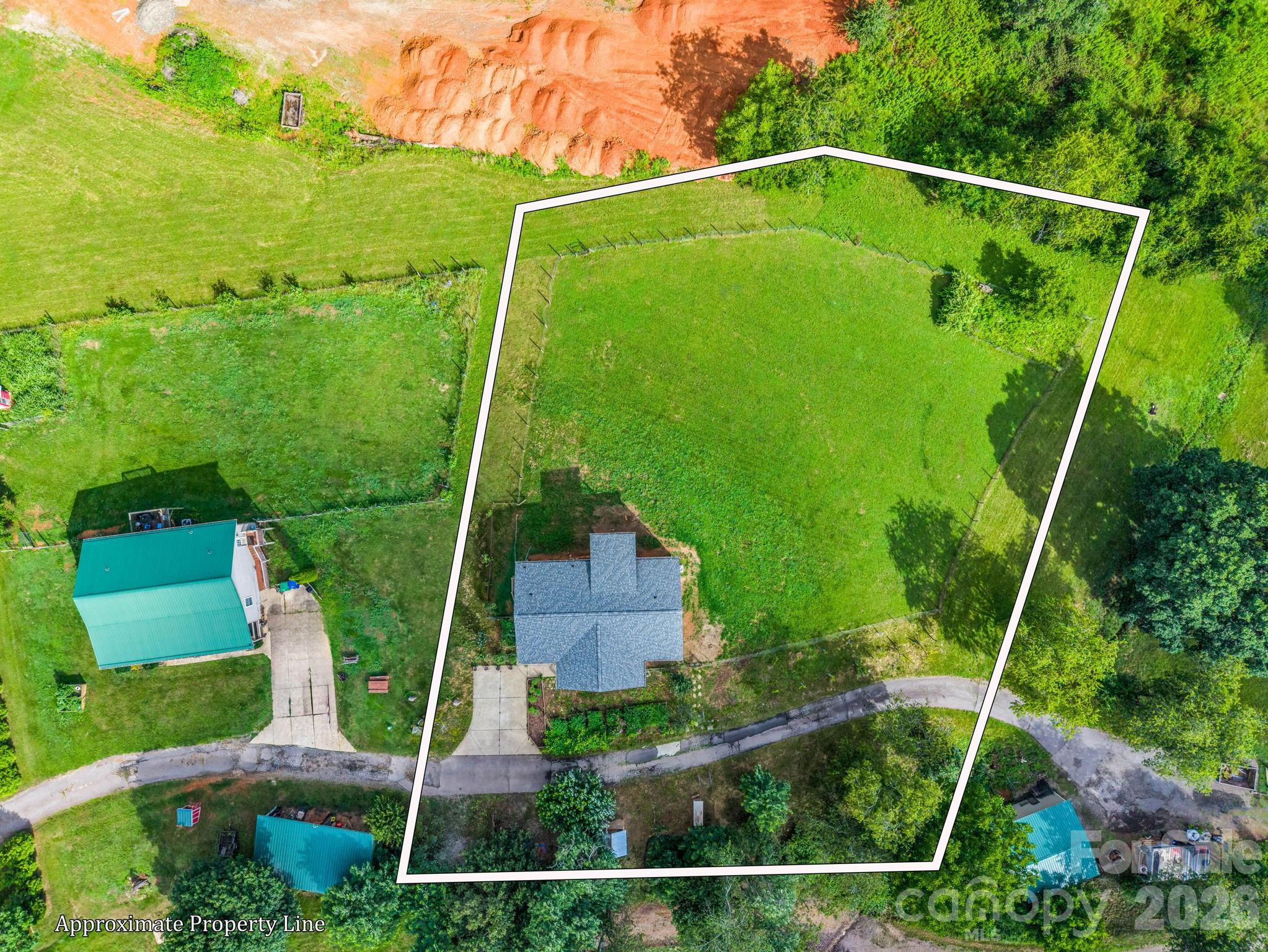 main property photo 4