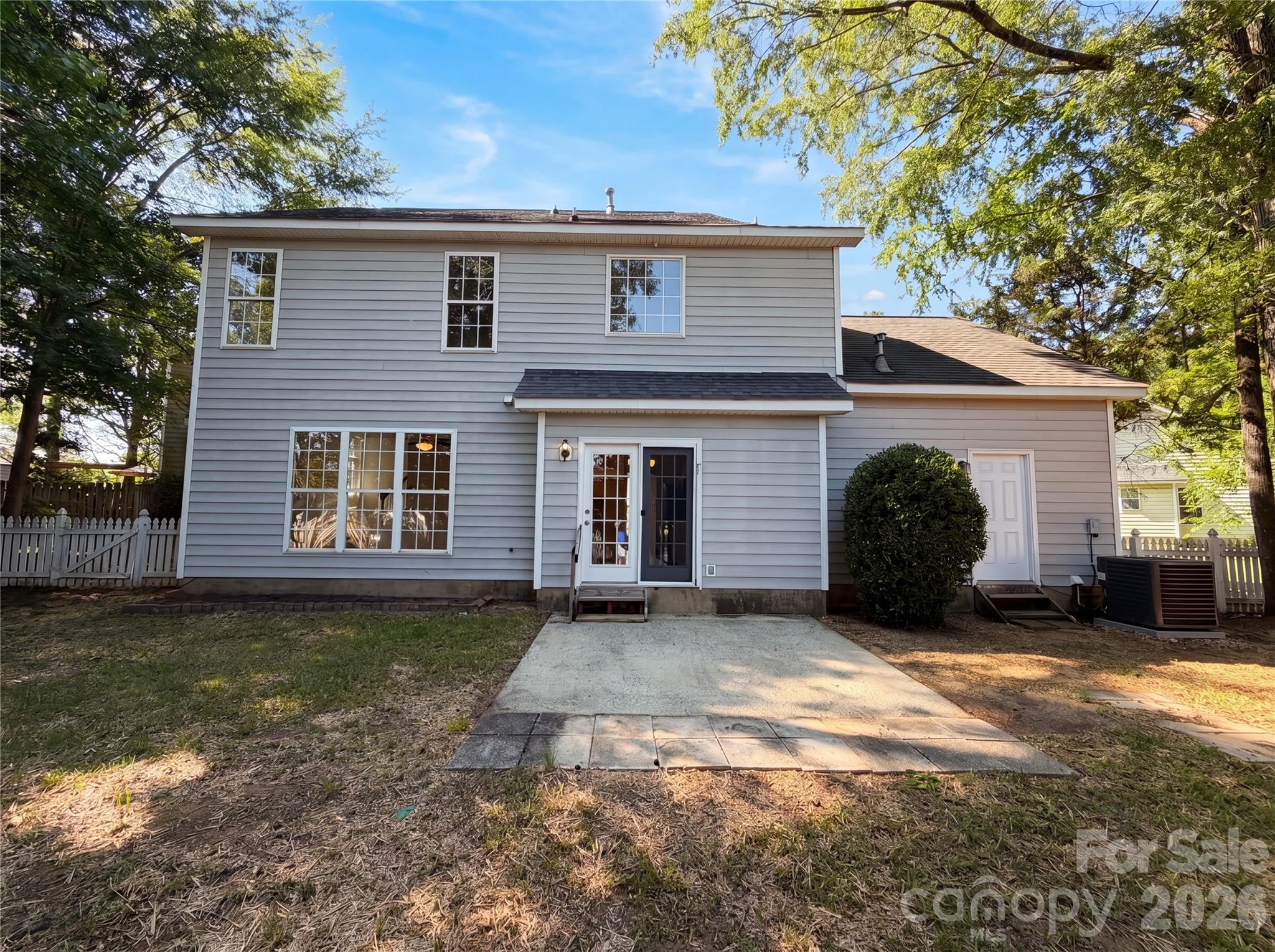 main property photo 15