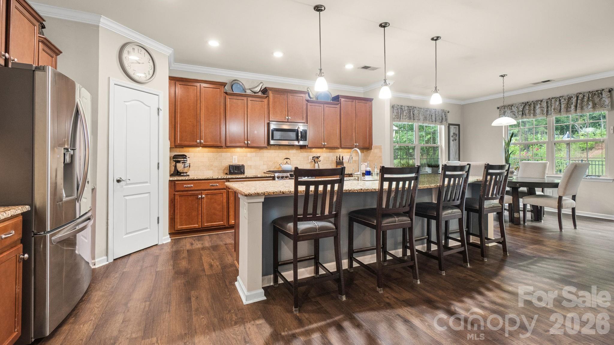 main property photo 22