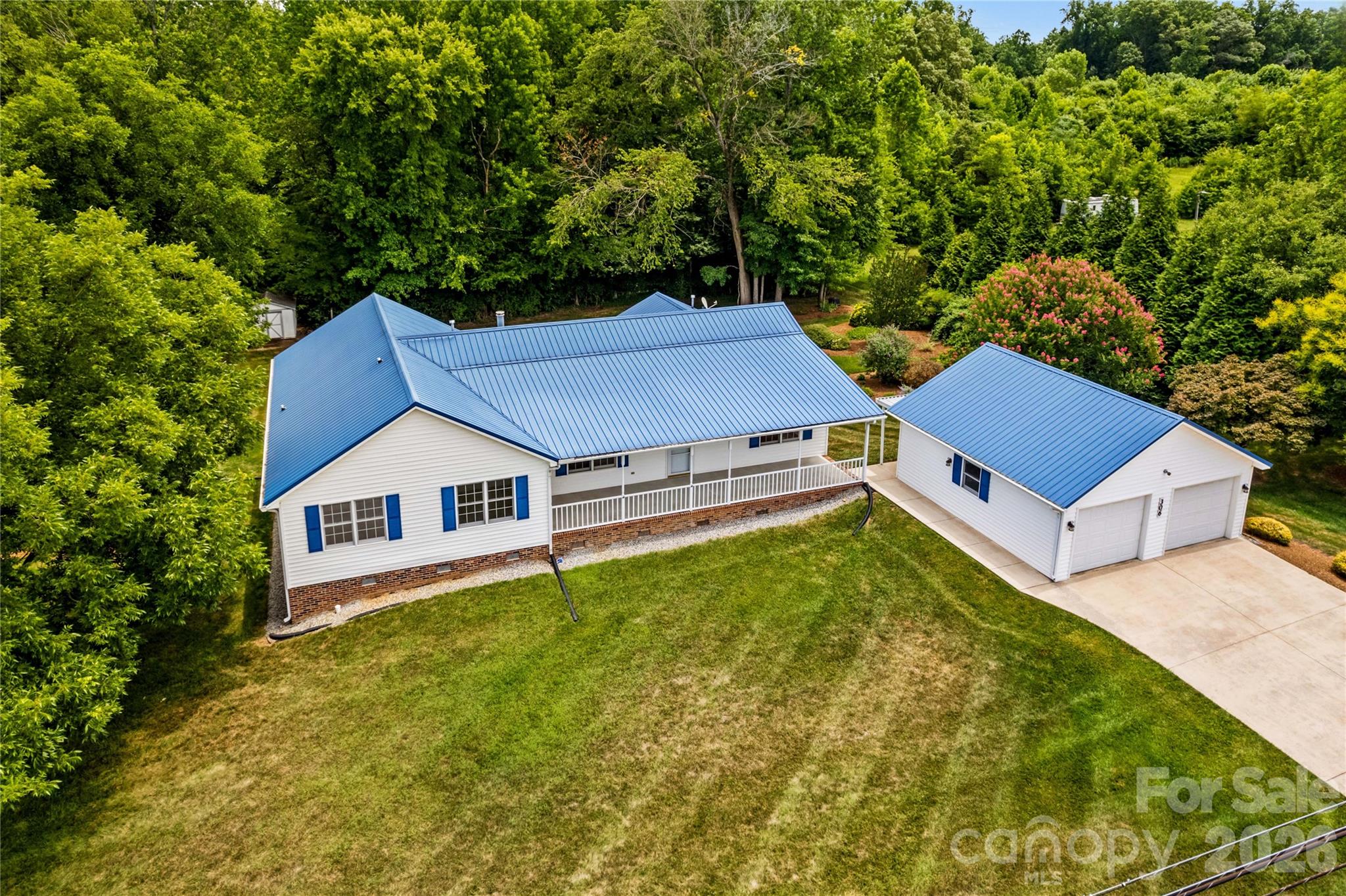 main property photo 3