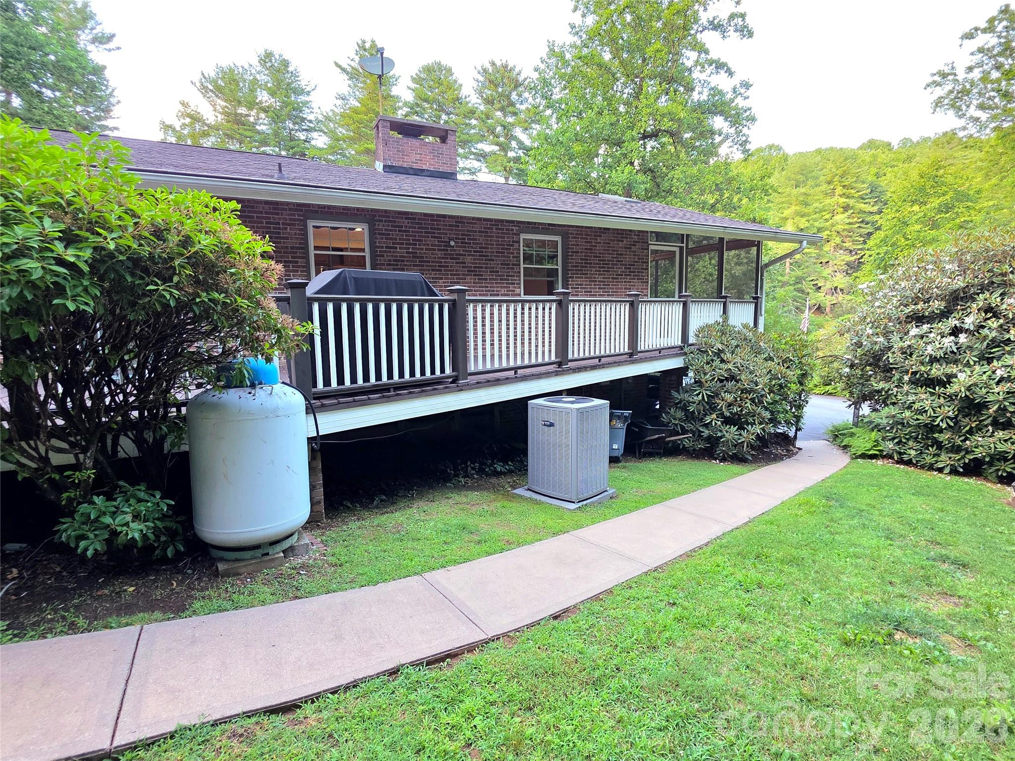 main property photo 35