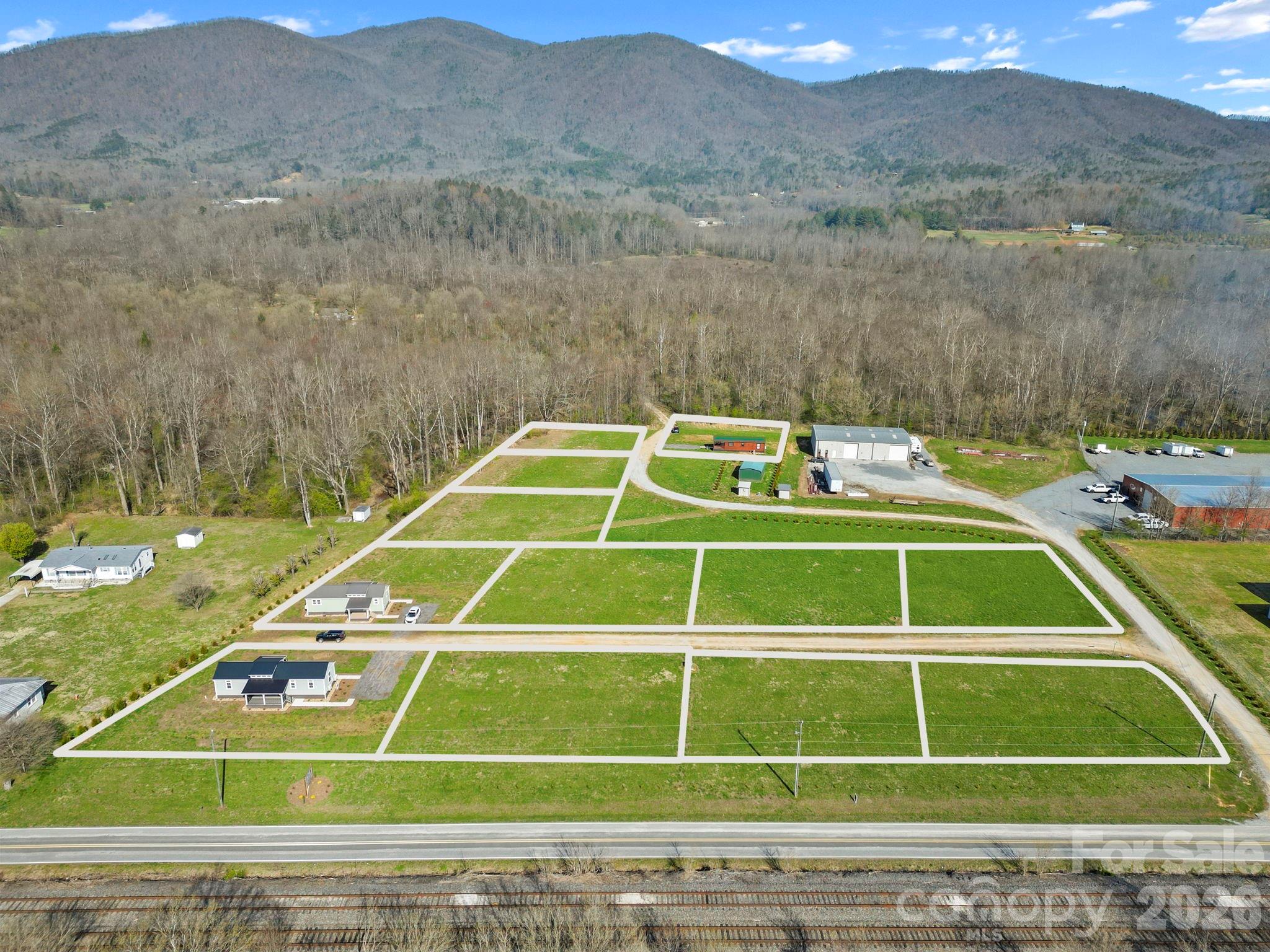 main property photo 4