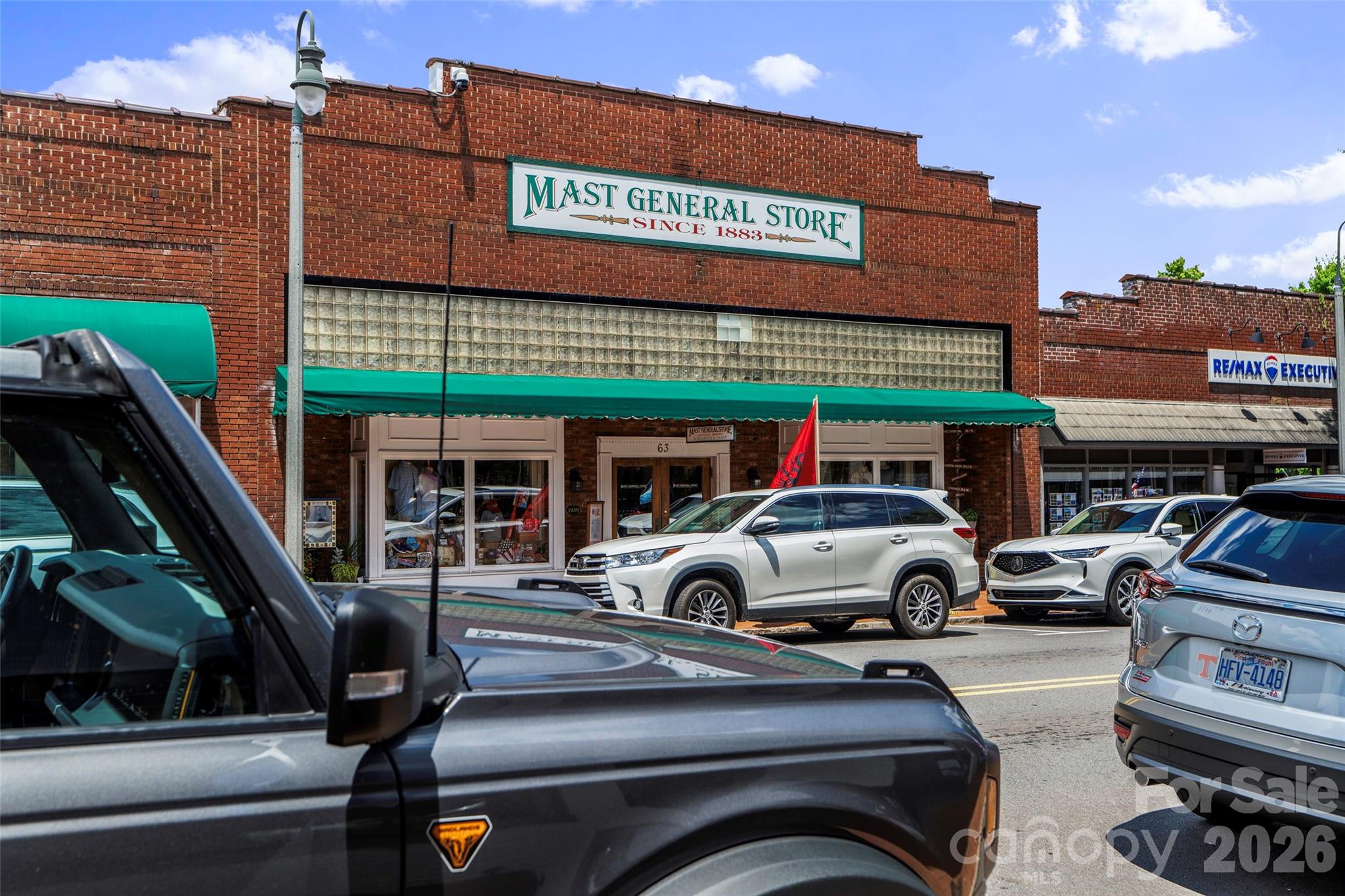 main property photo 45