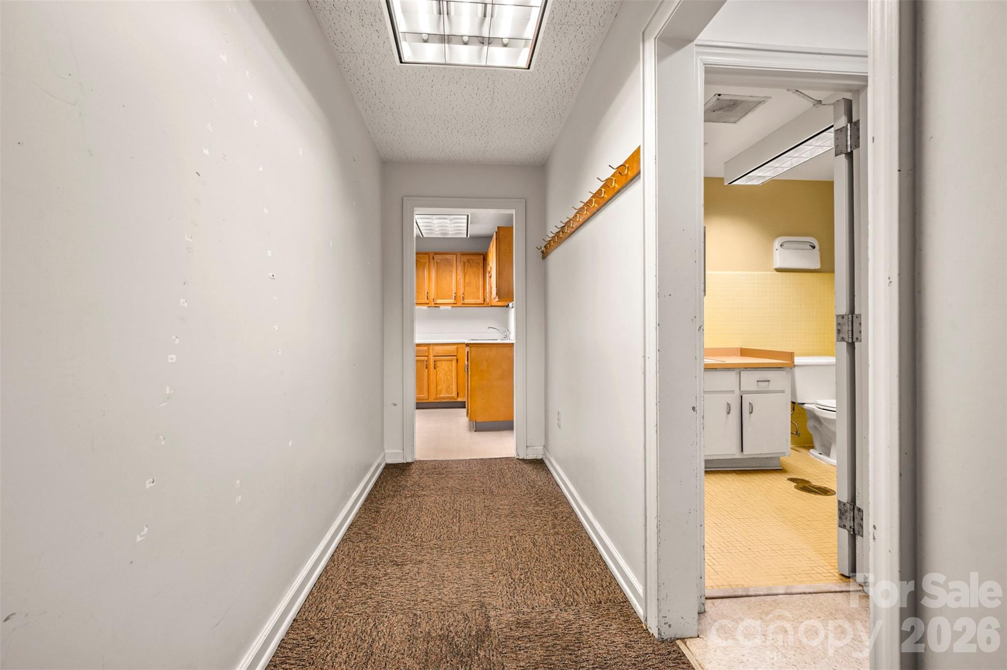 main property photo 40