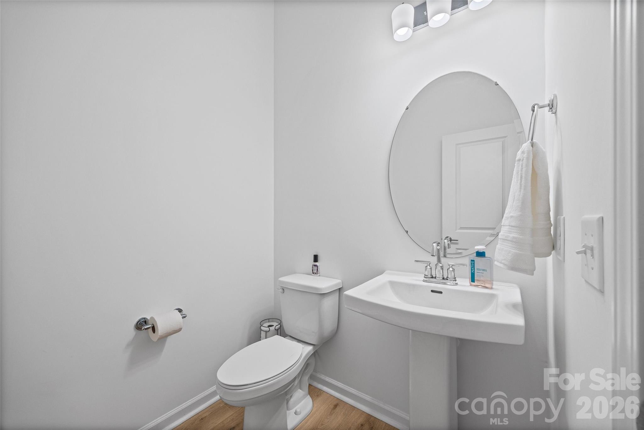 main property photo 11