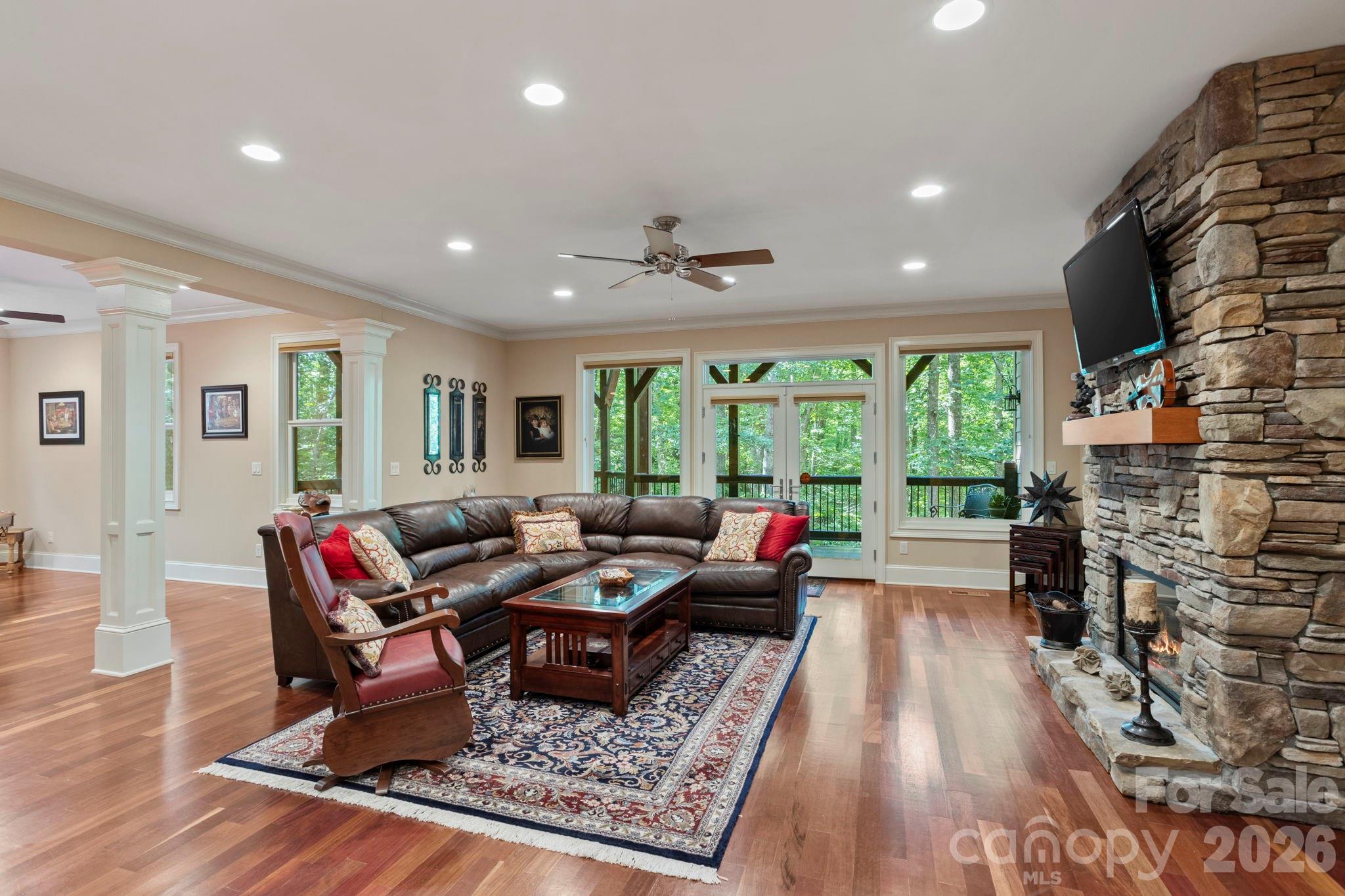 main property photo 37