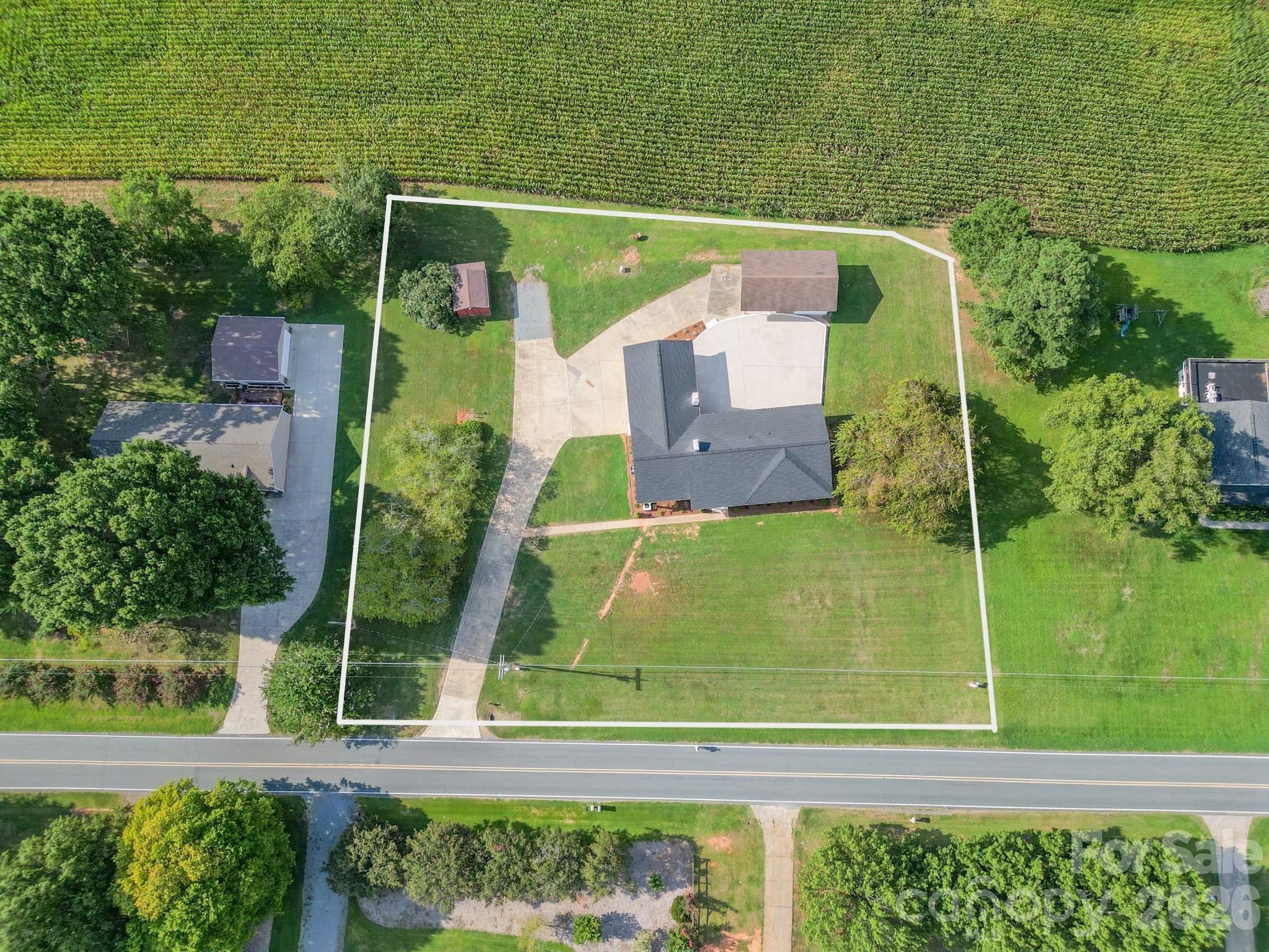 main property photo 25