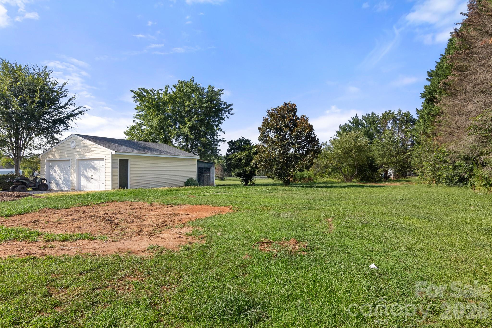 main property photo 36
