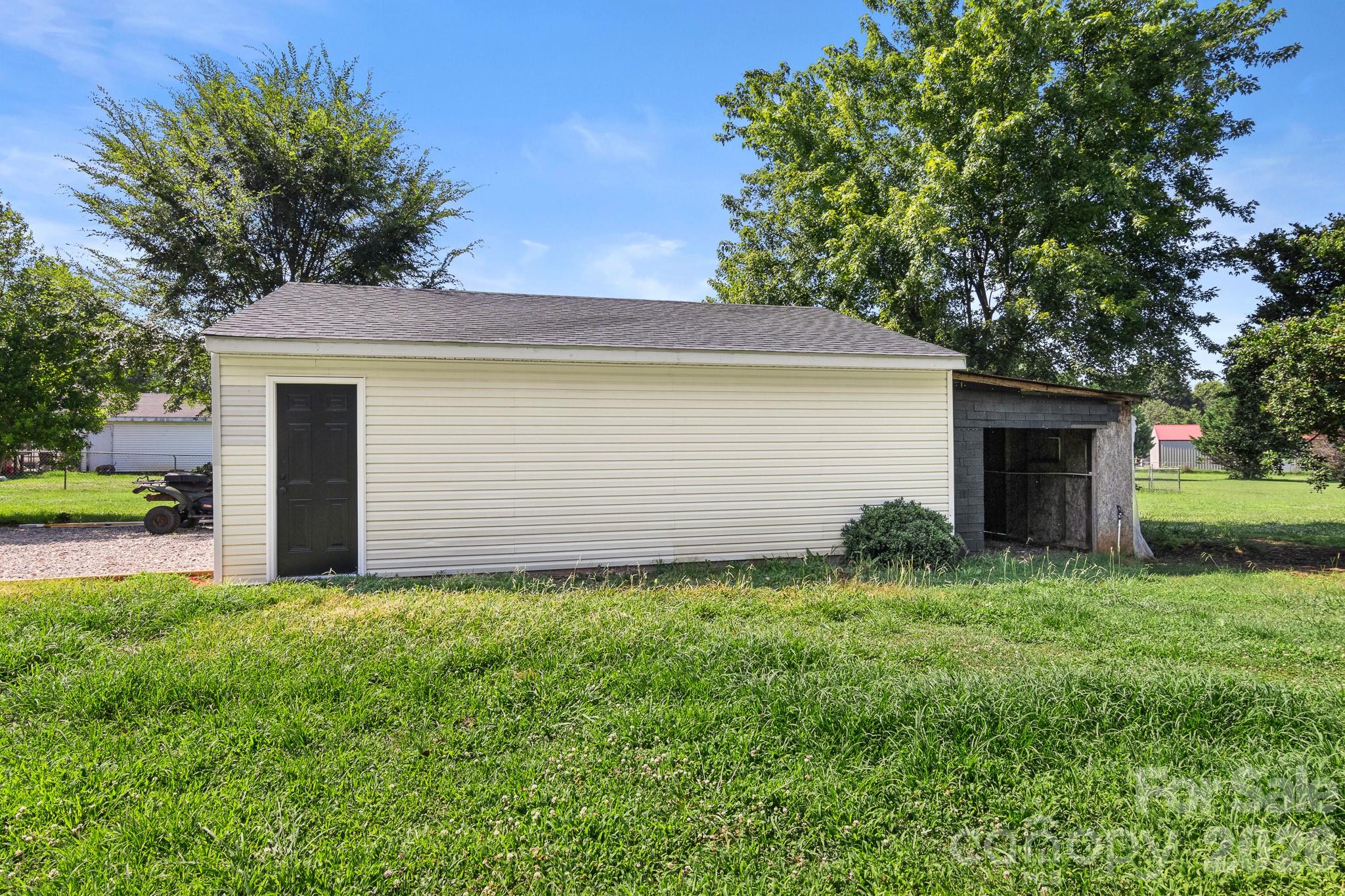 main property photo 46