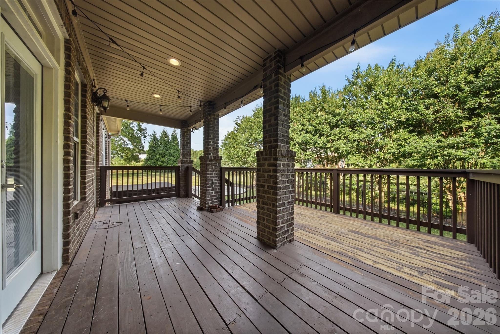 main property photo 12