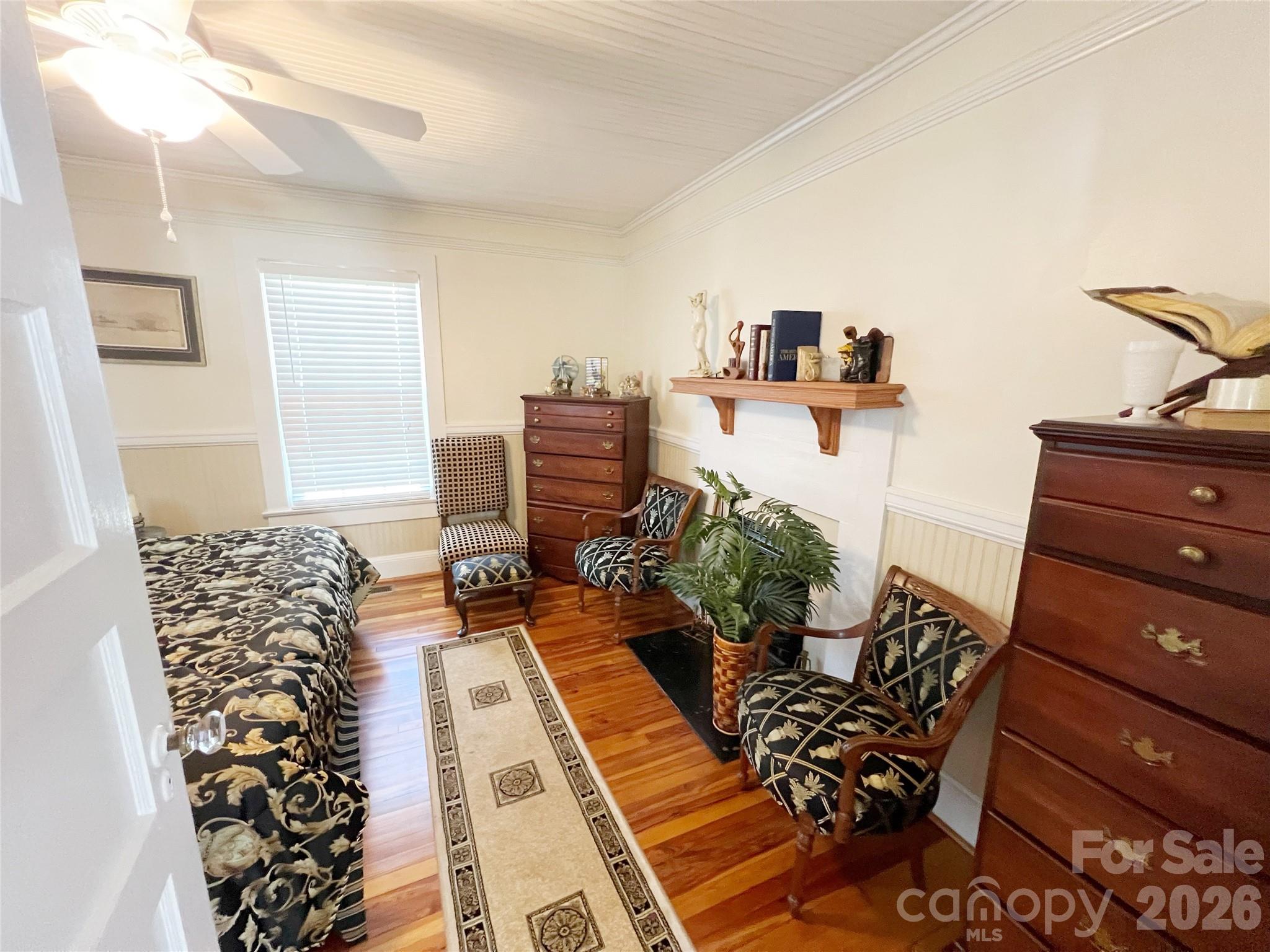 main property photo 17
