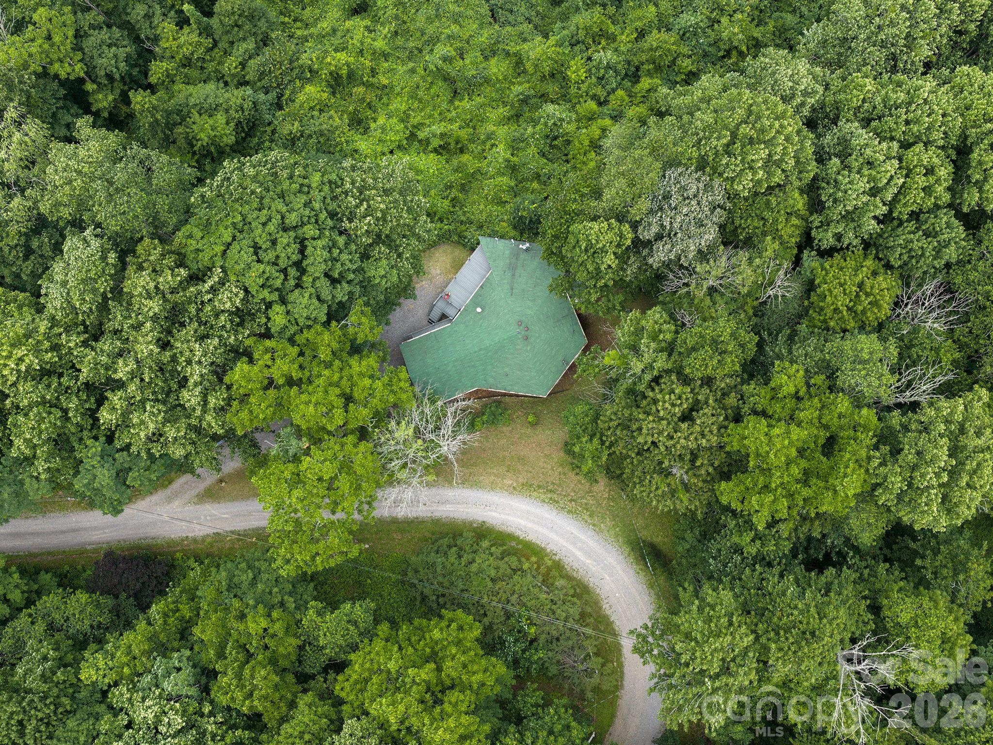 main property photo 40