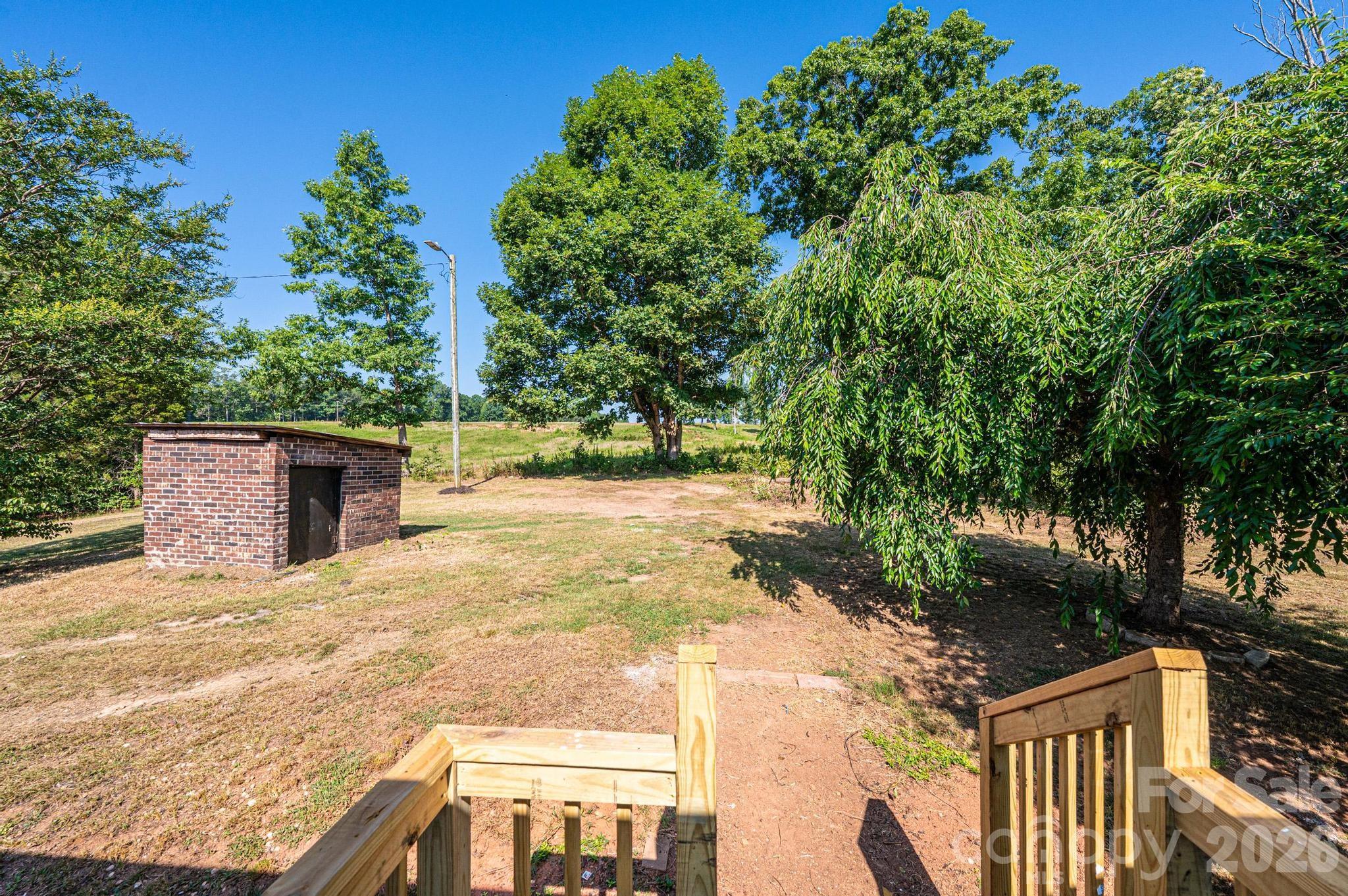 main property photo 22