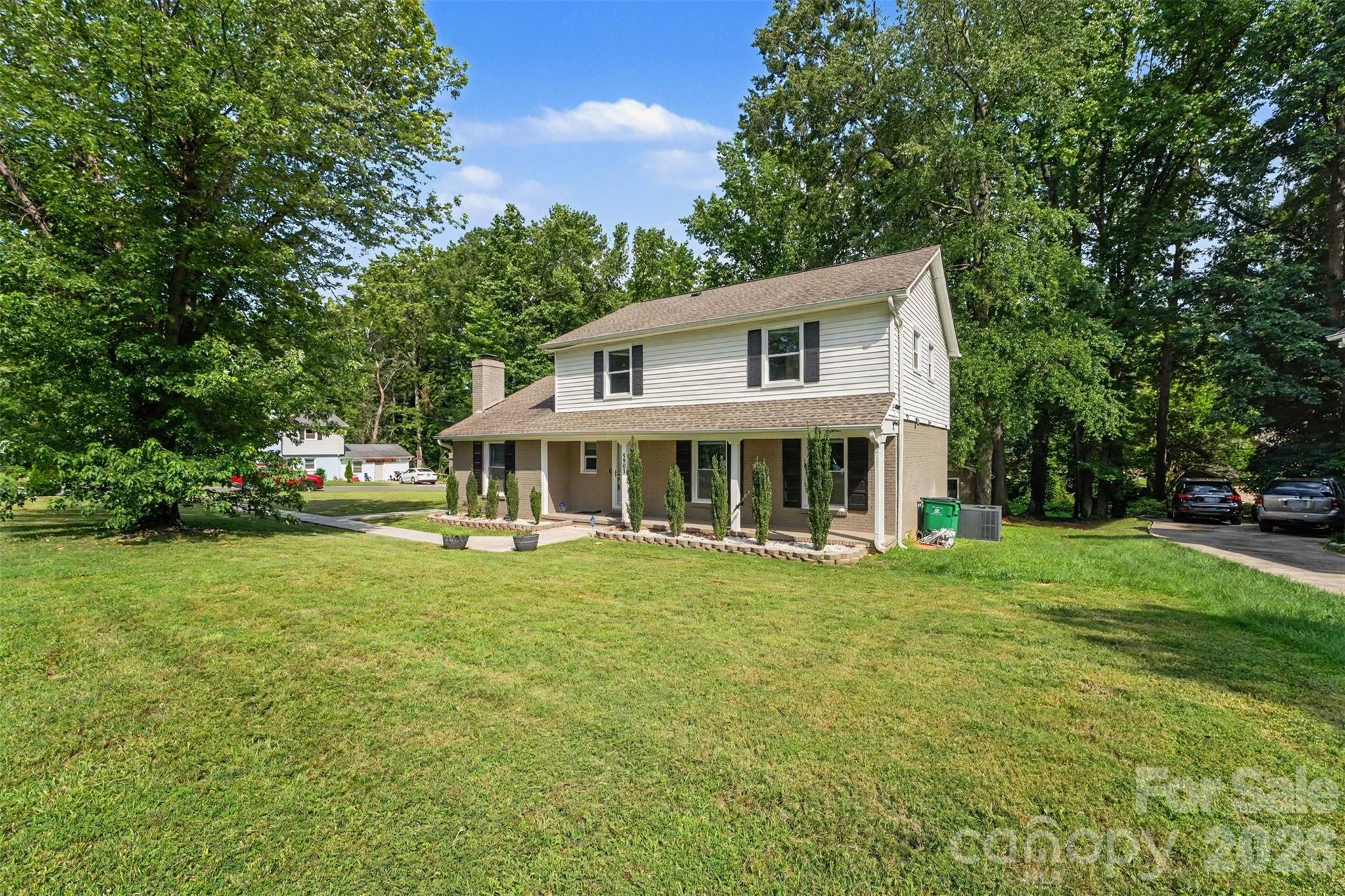 main property photo 13