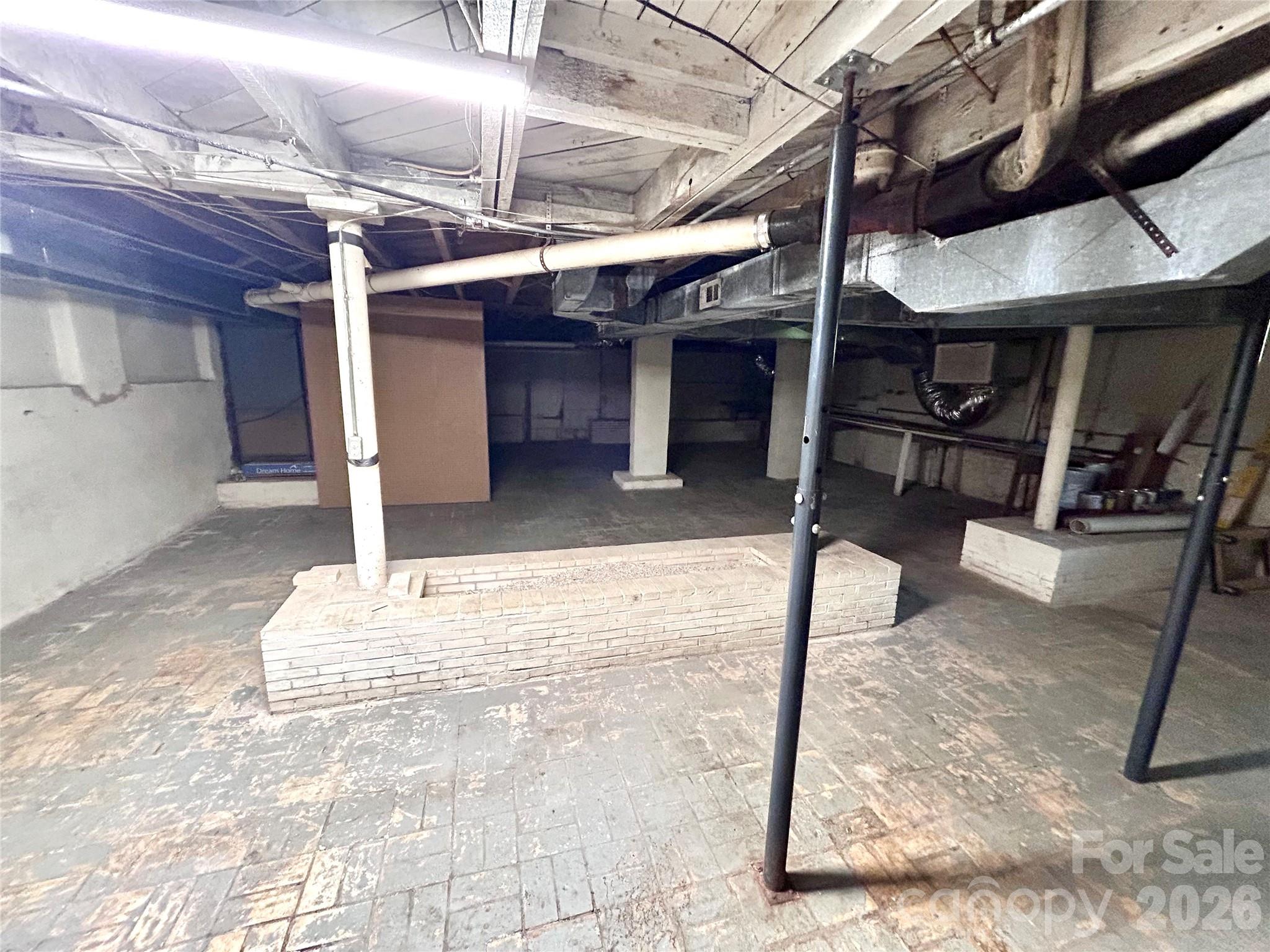 main property photo 26