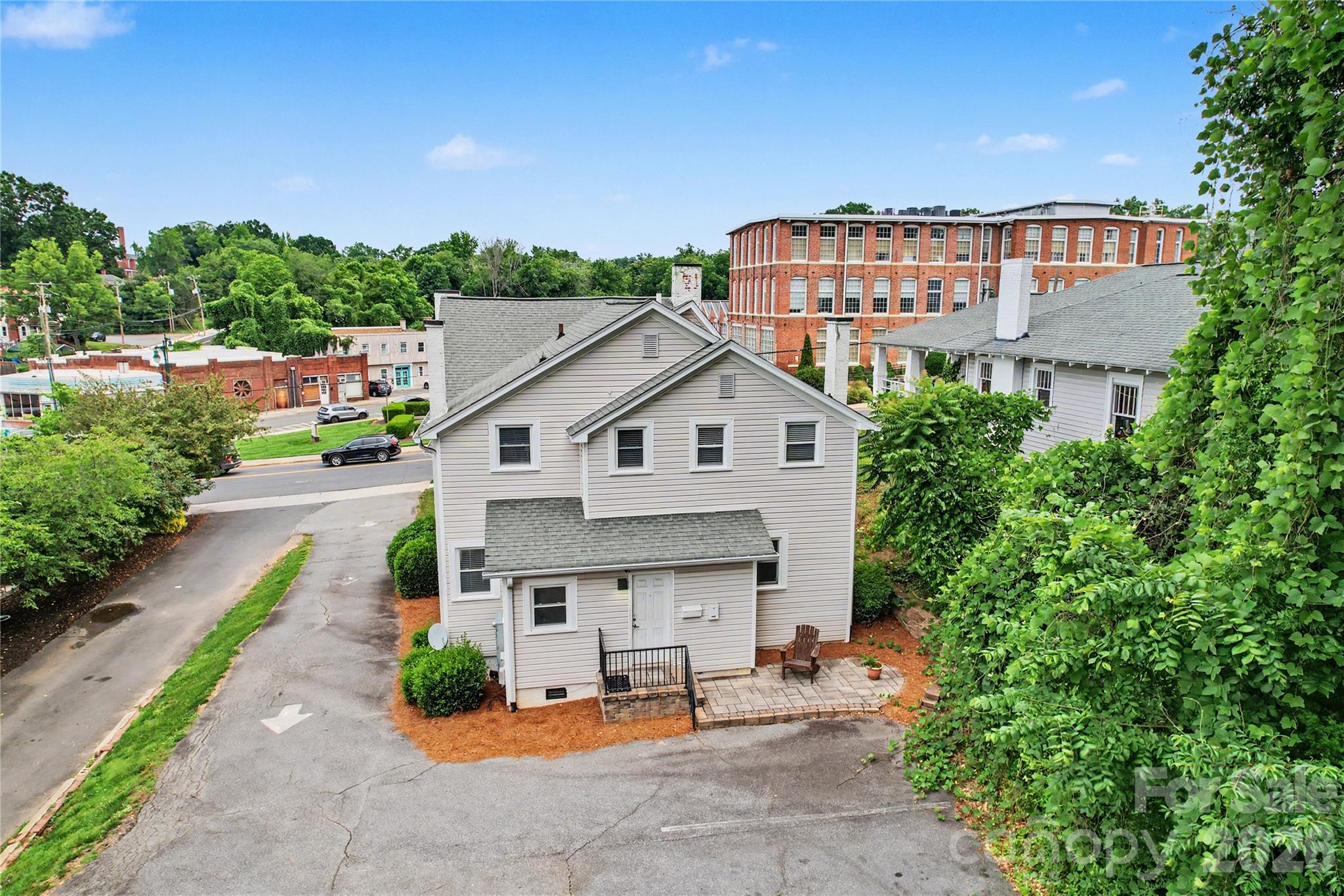 main property photo 43