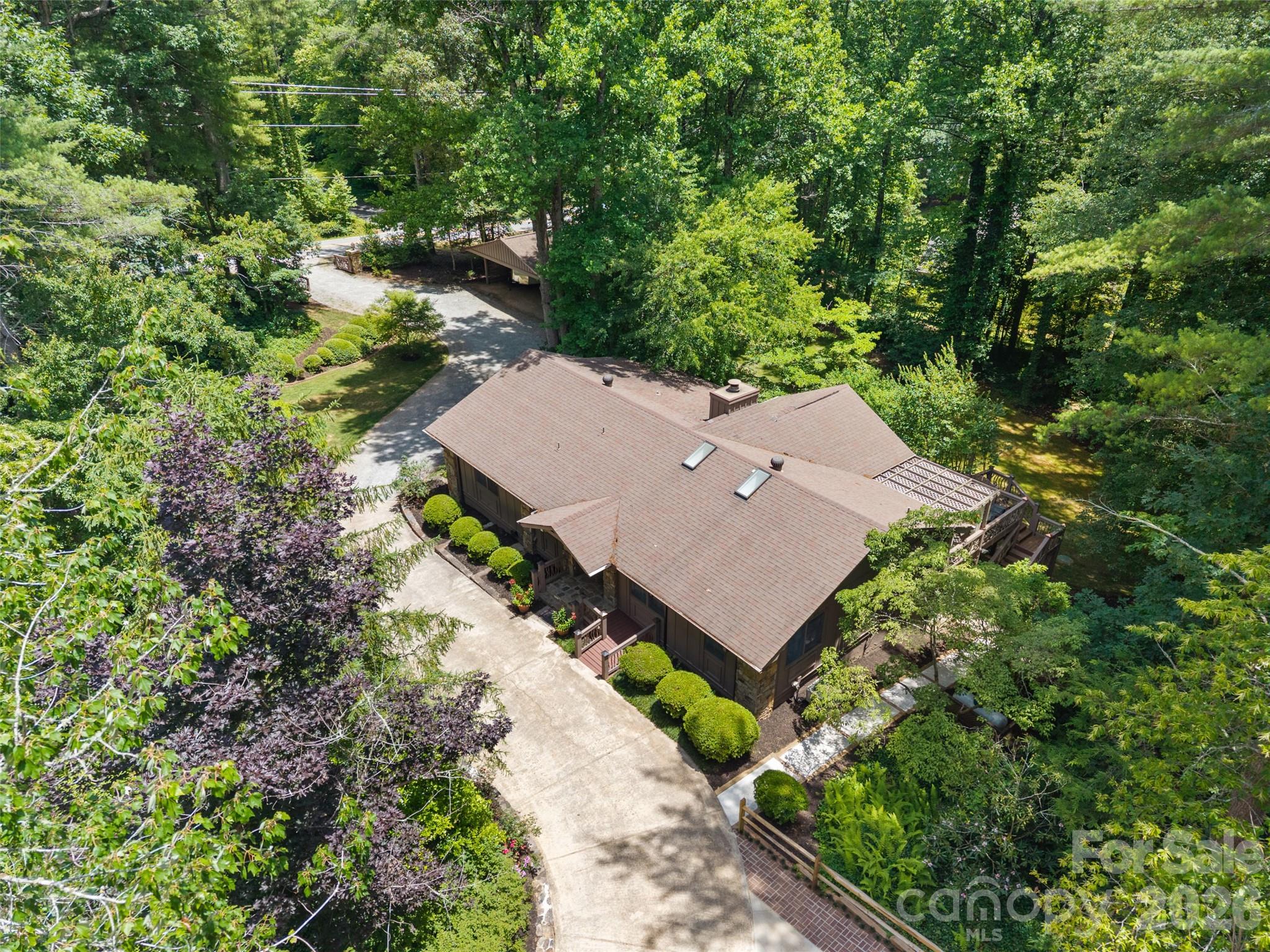 main property photo 41
