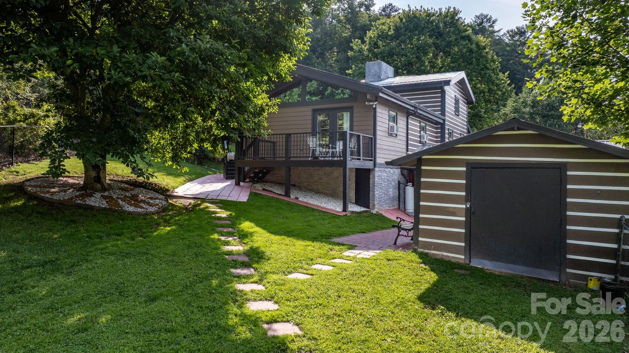 main property photo 33