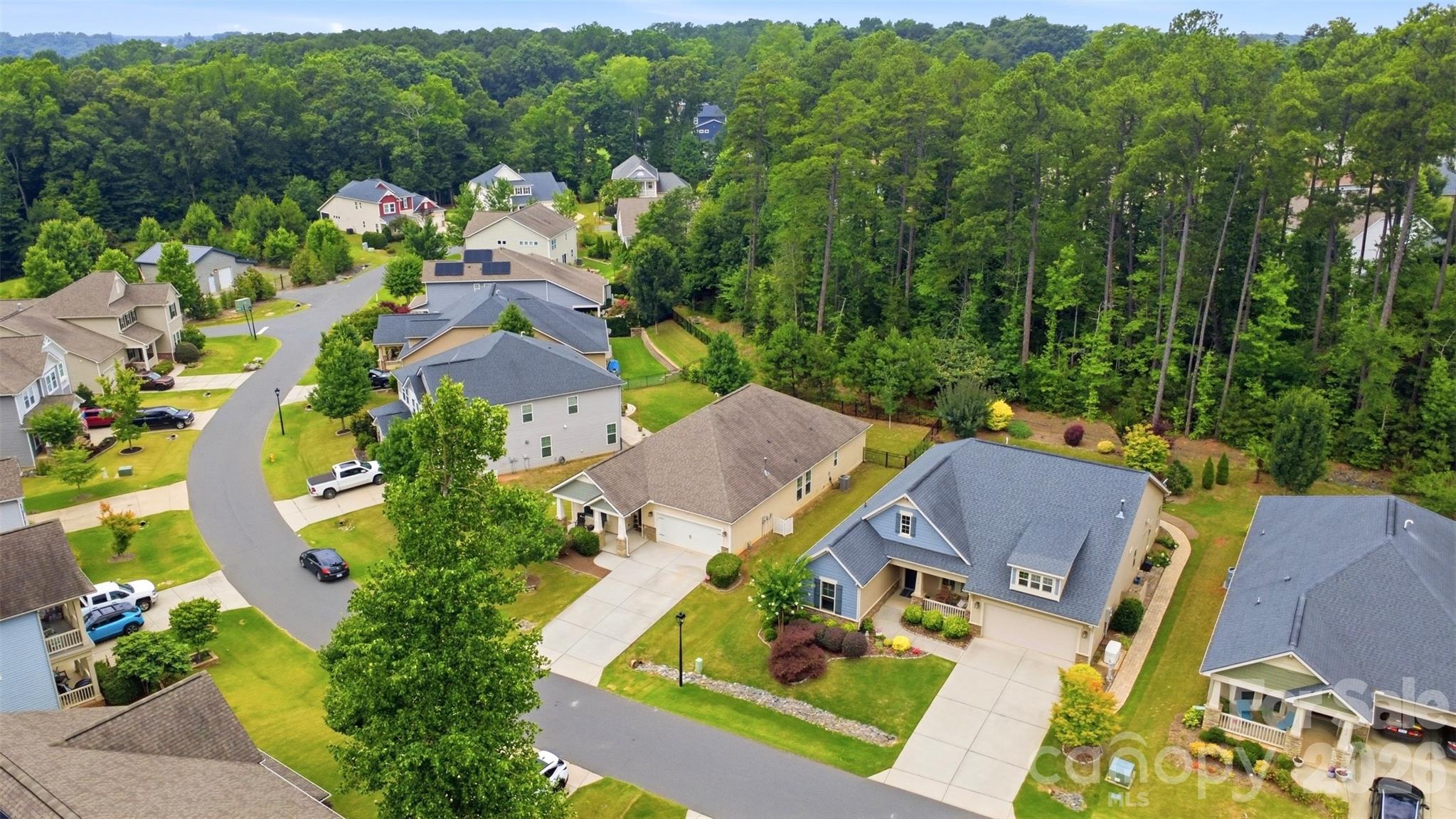 main property photo 40
