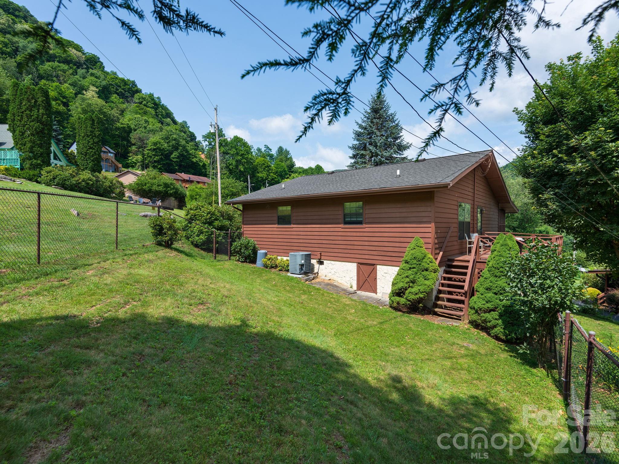 main property photo 21