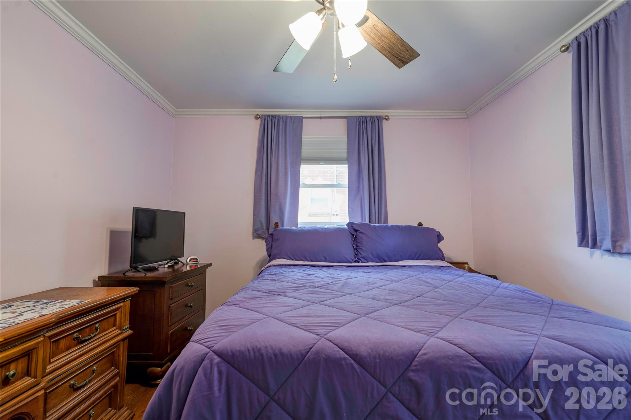 main property photo 13