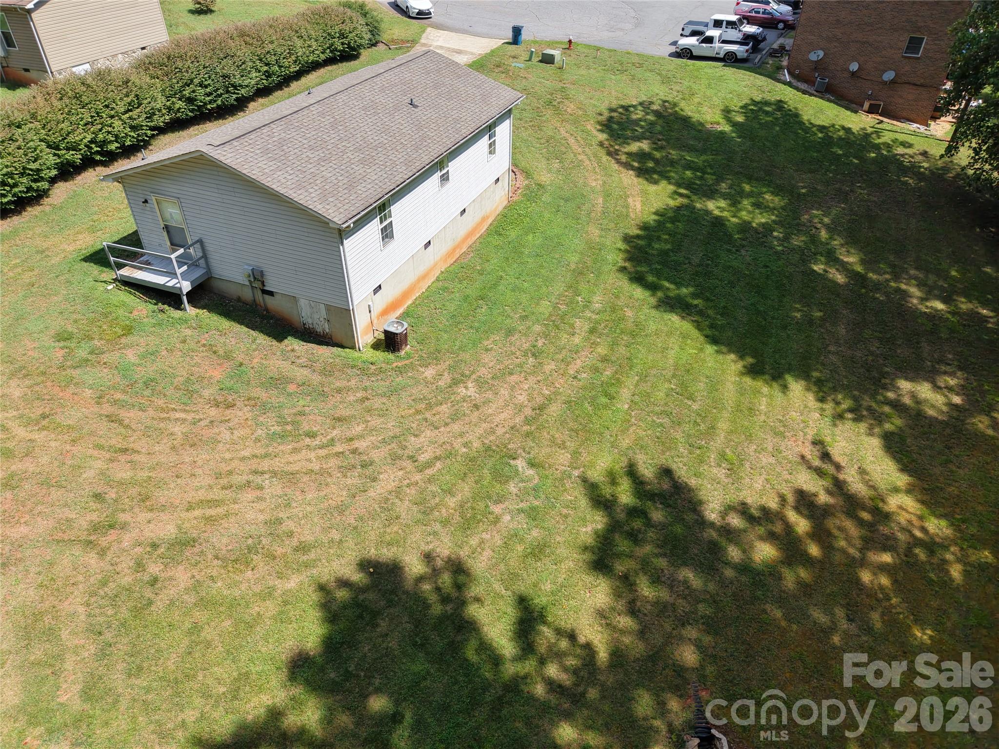 main property photo 6