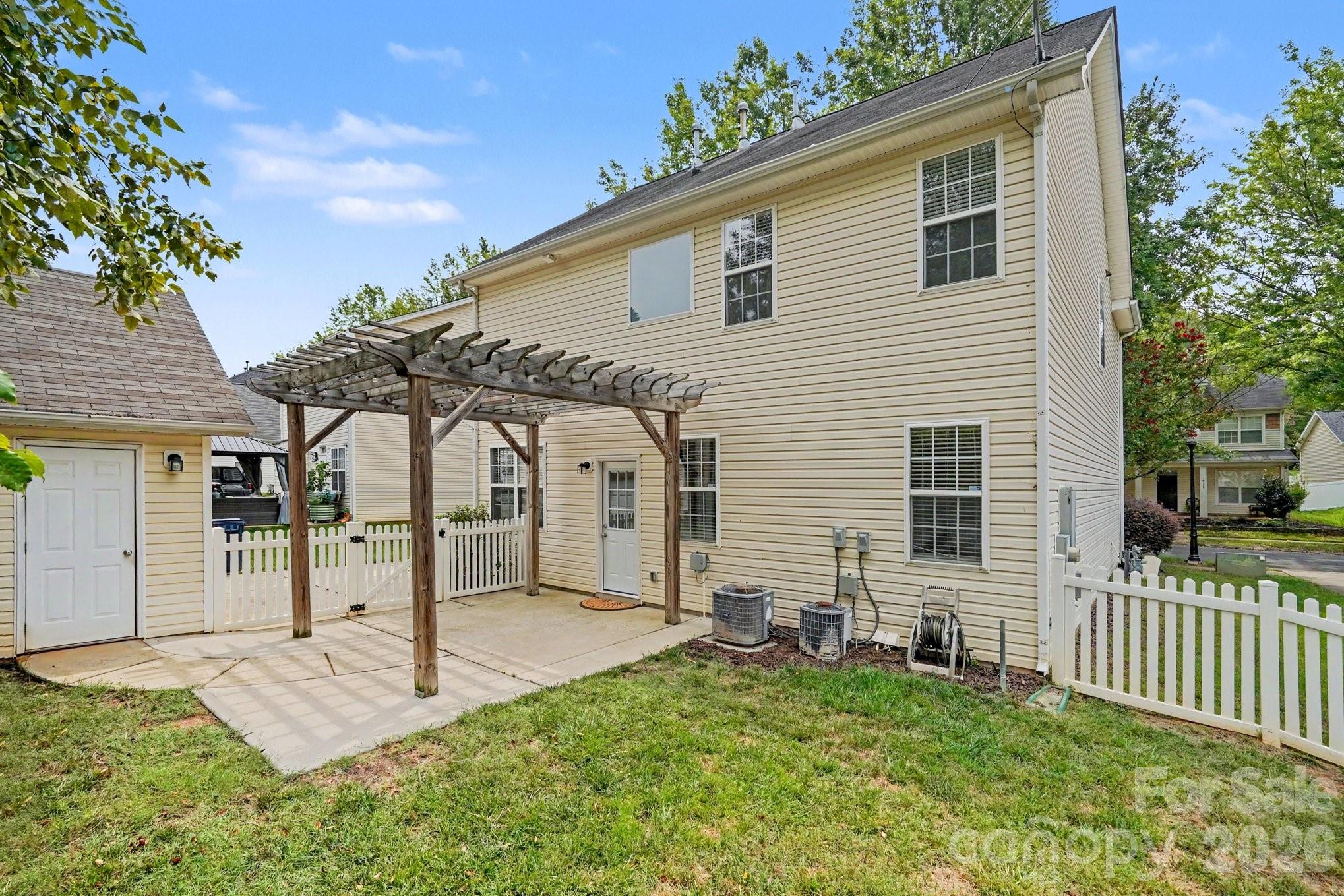 main property photo 22