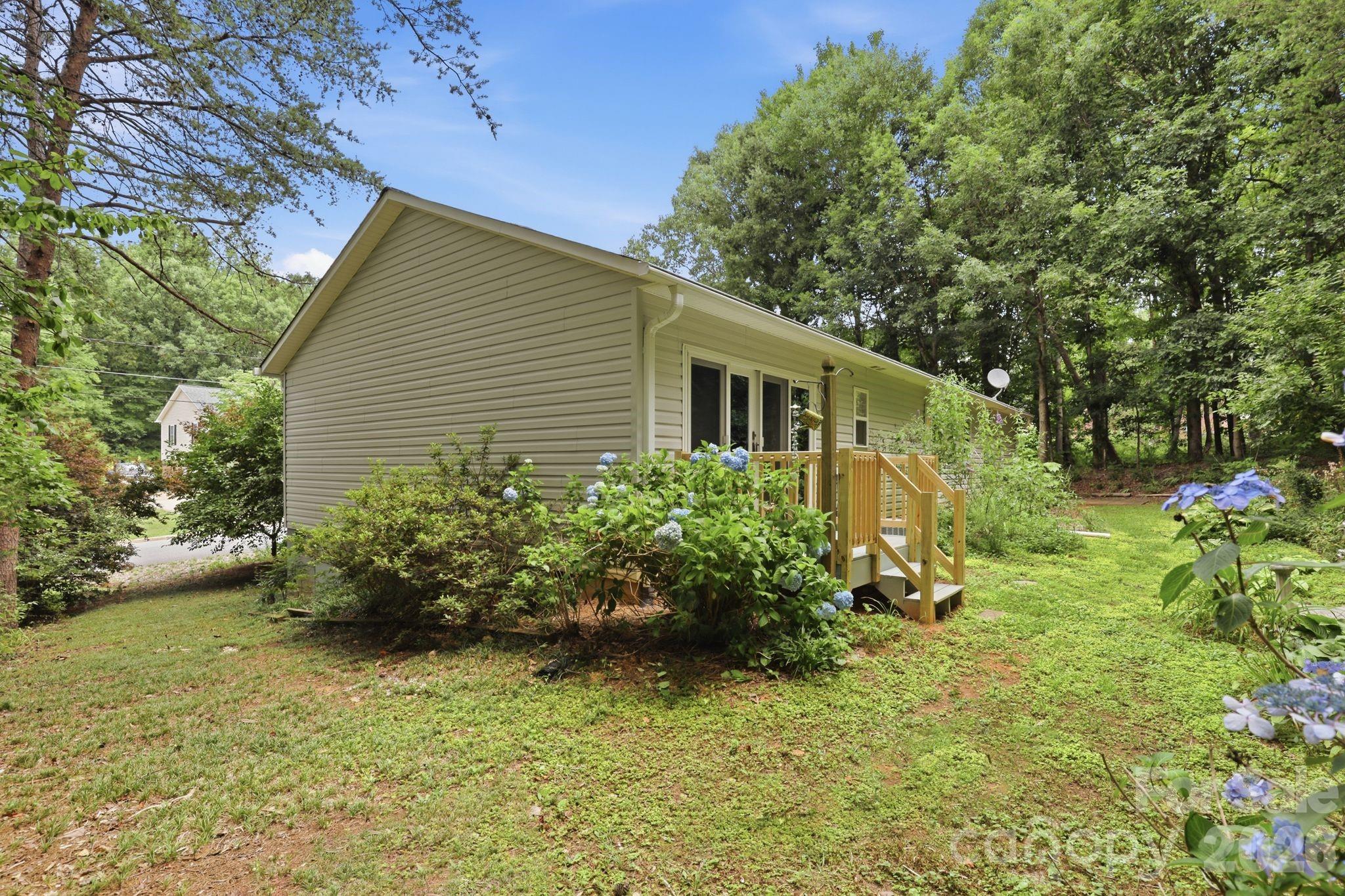 main property photo 25