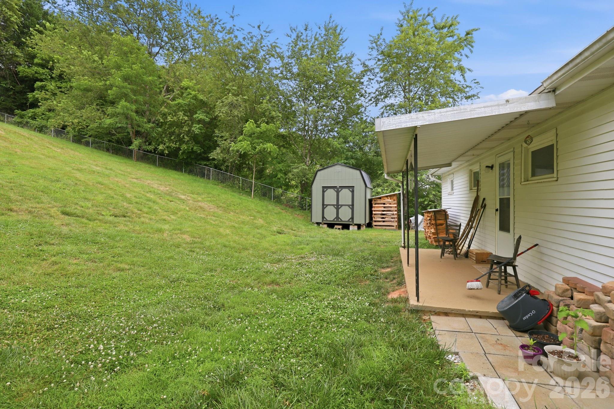 main property photo 15