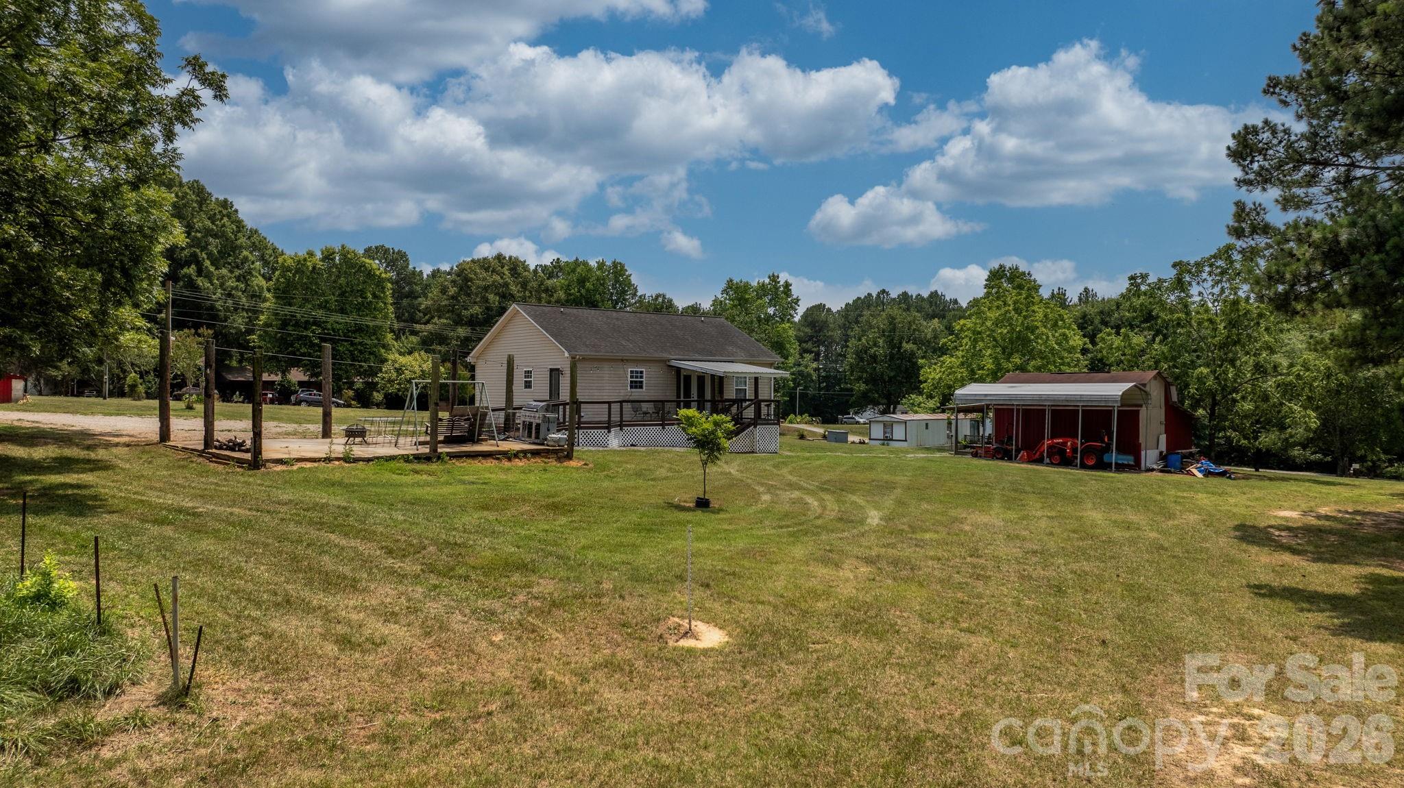 main property photo 30